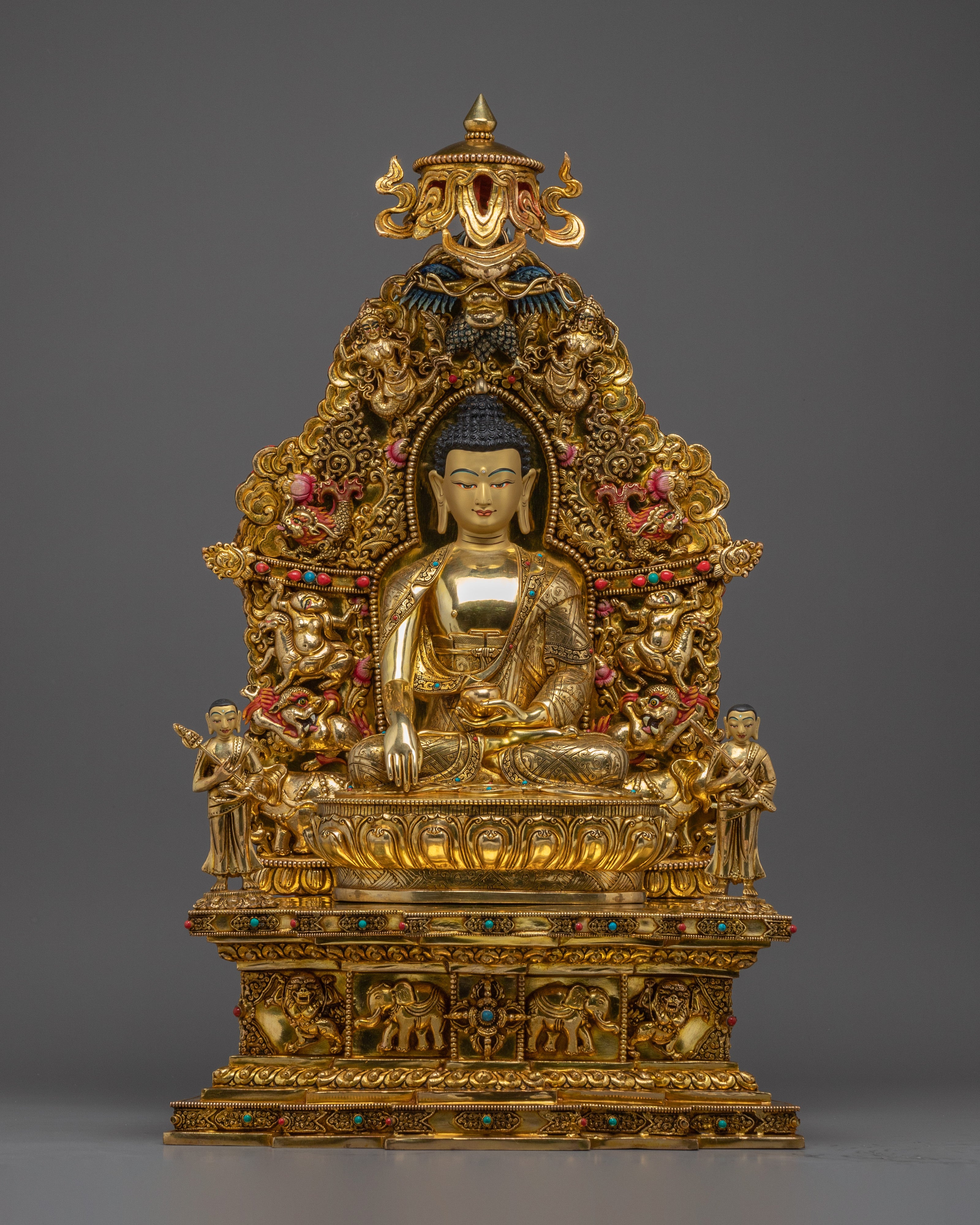 Peace and Enlightenment with the Shakyamuni Buddha in Throne Statue