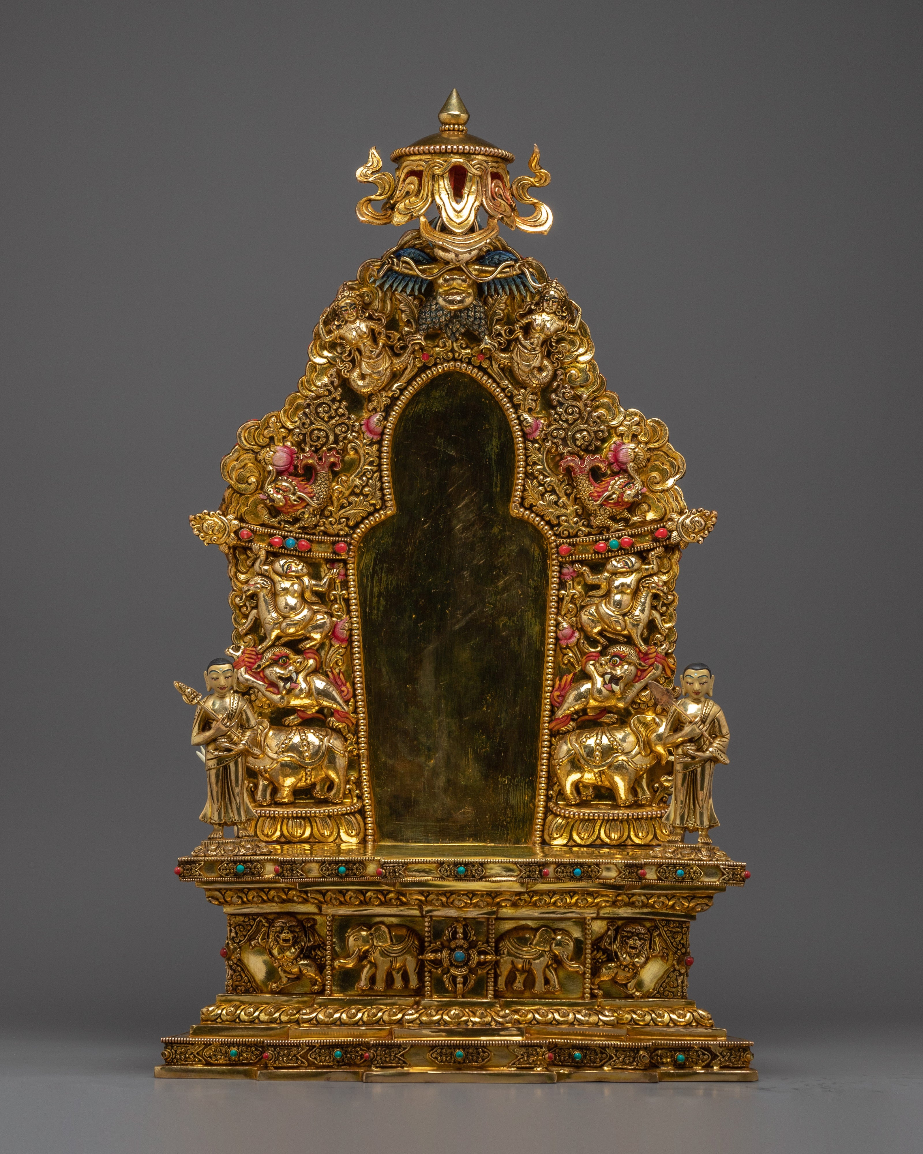 Peace and Enlightenment with the Shakyamuni Buddha in Throne Statue