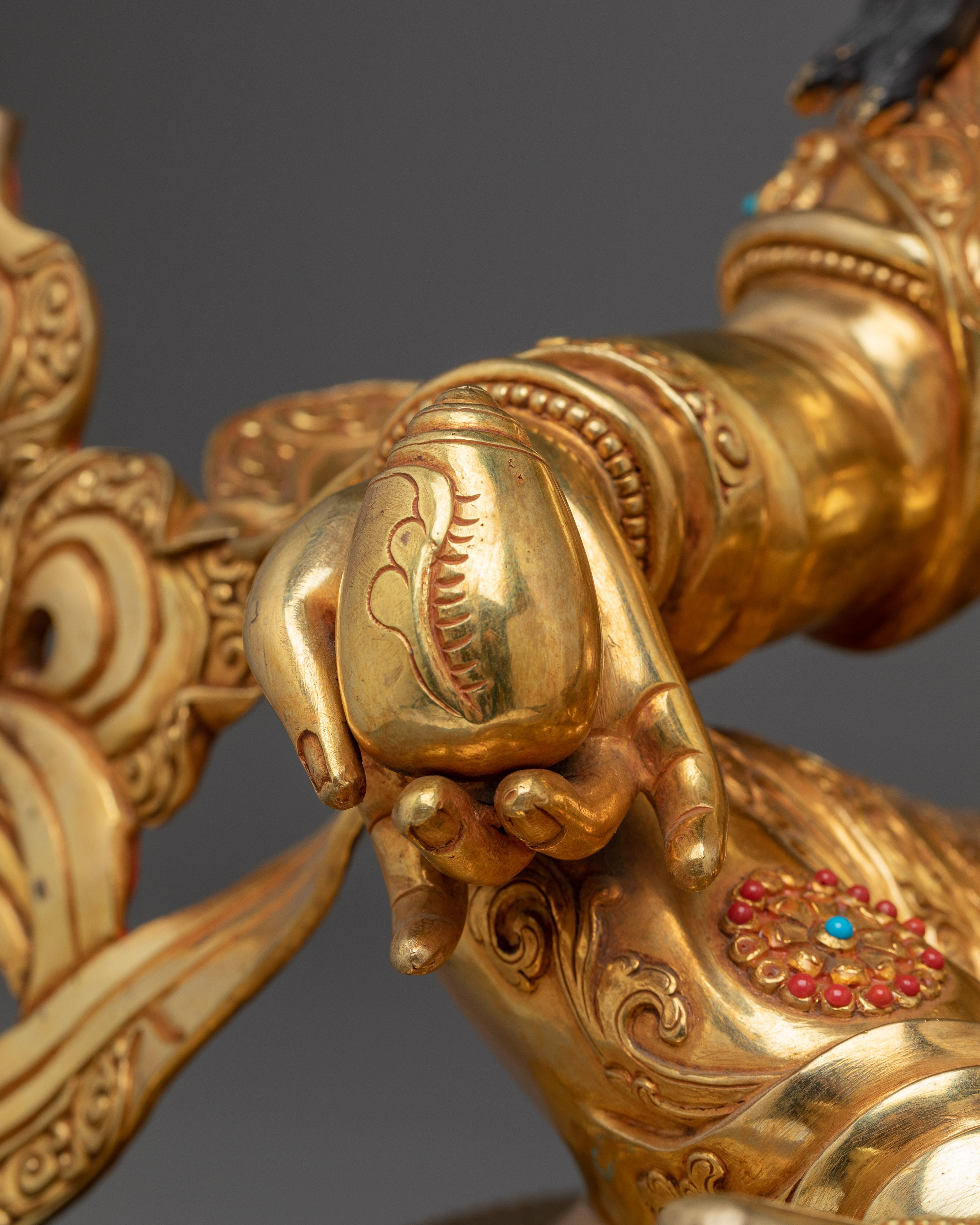 Radiant Dzambhala Statue: Buddhist Wealth God