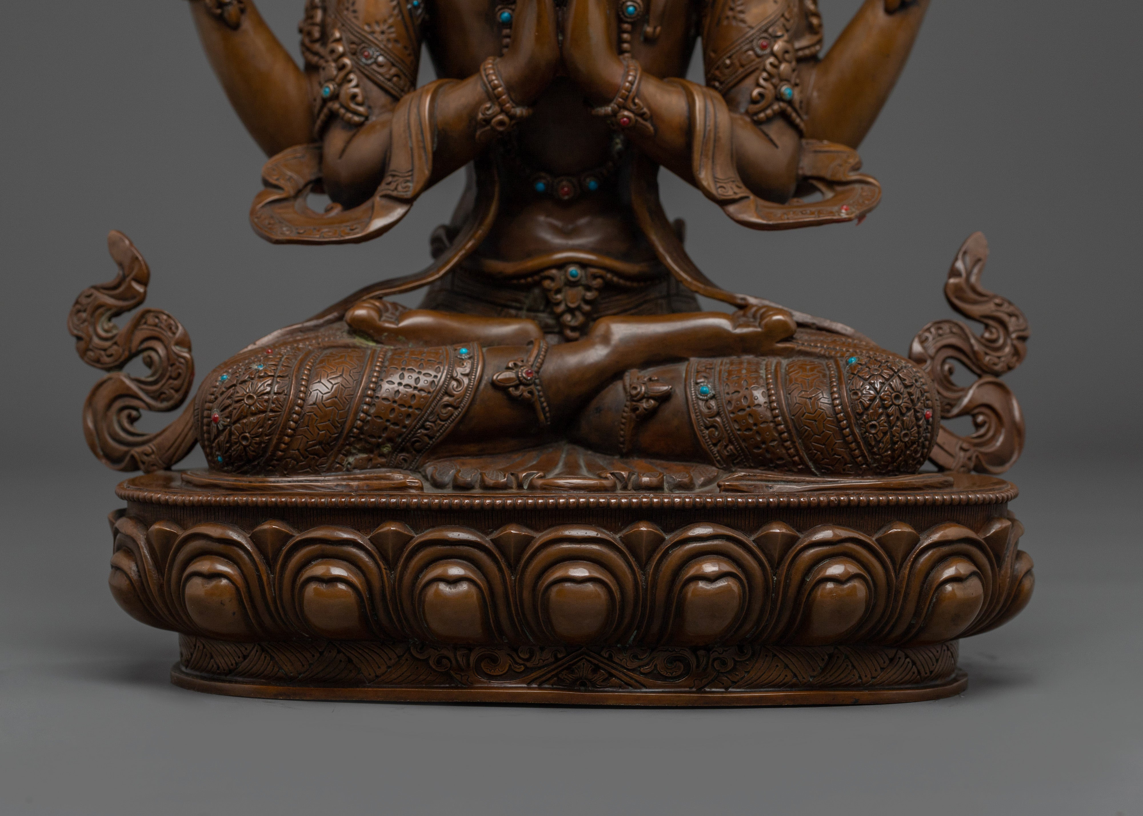 Chenrezig Figurine: Guardian of Love and Compassion
