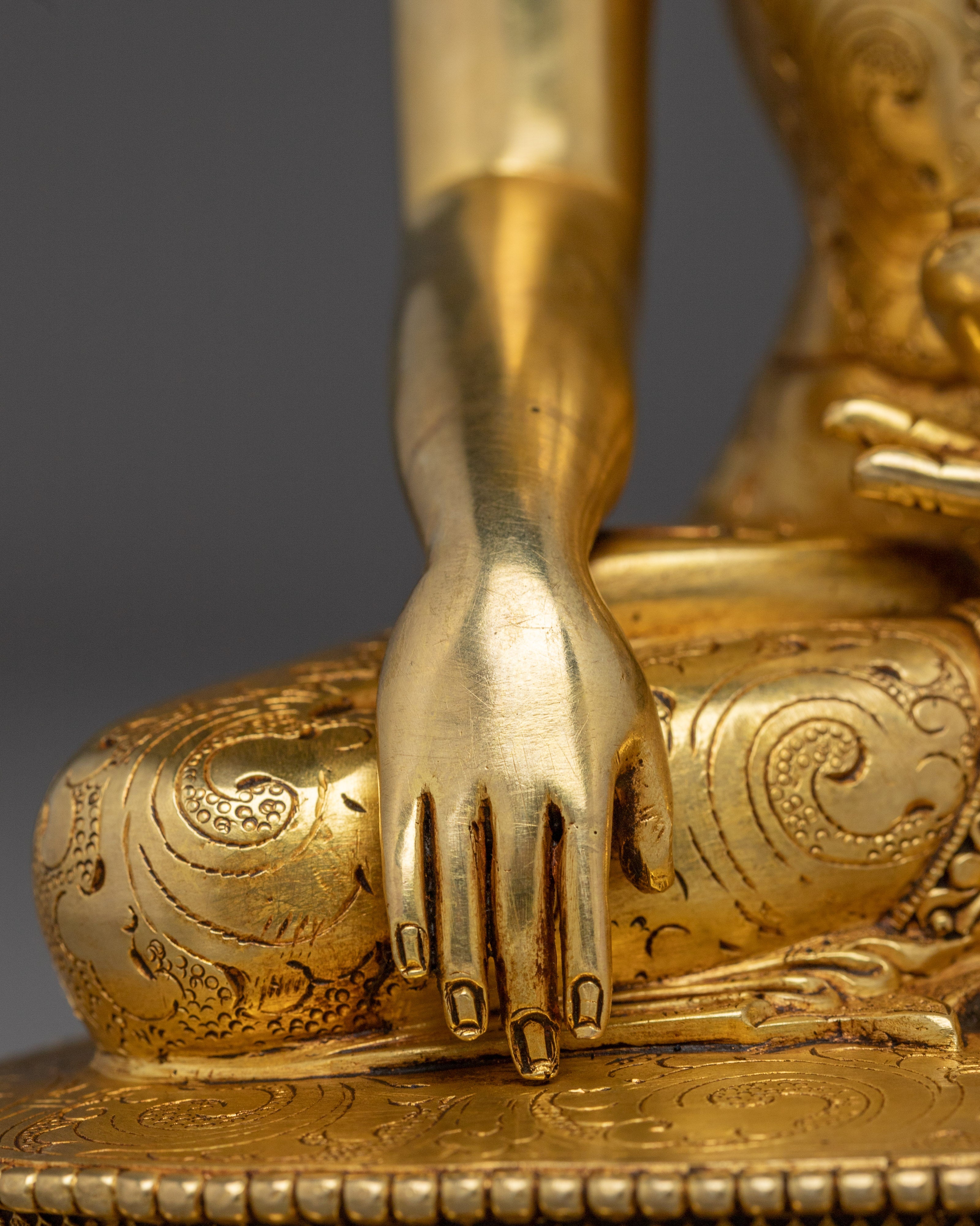 Gautama Buddha Statue: Sage of the Shakyas