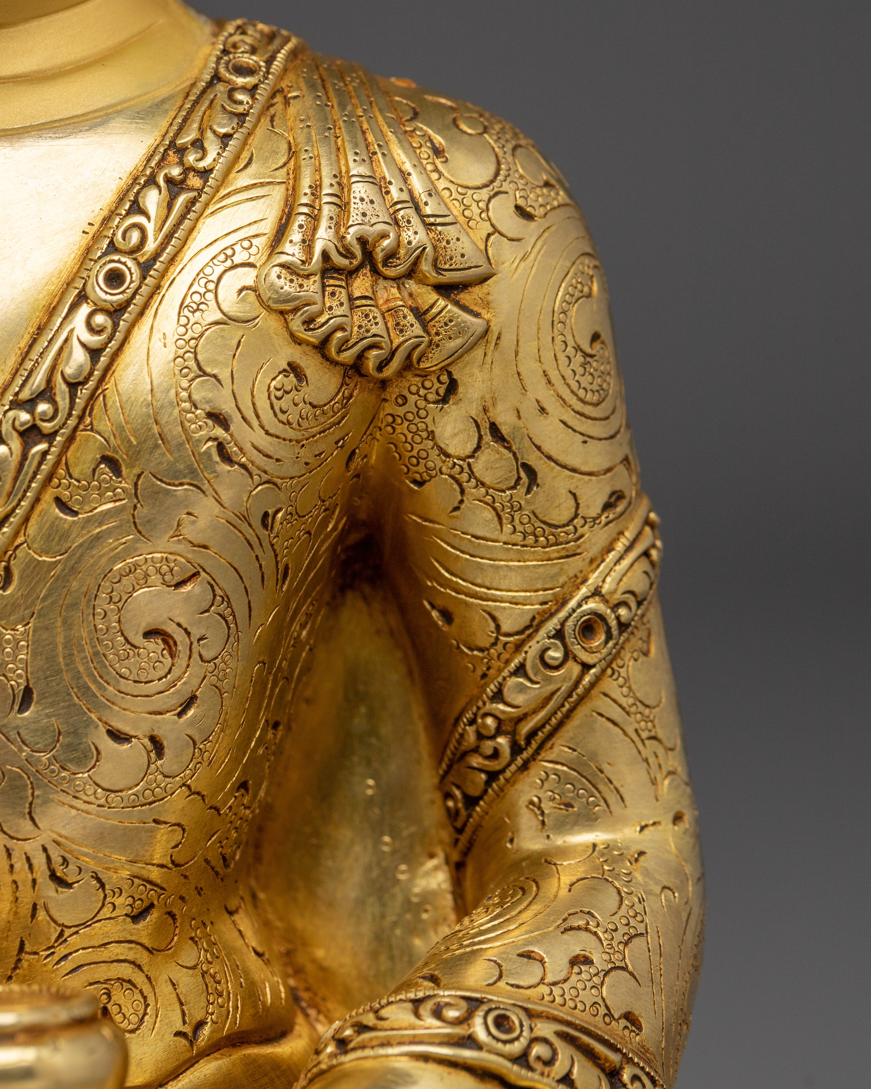 Gautama Buddha Statue: Sage of the Shakyas