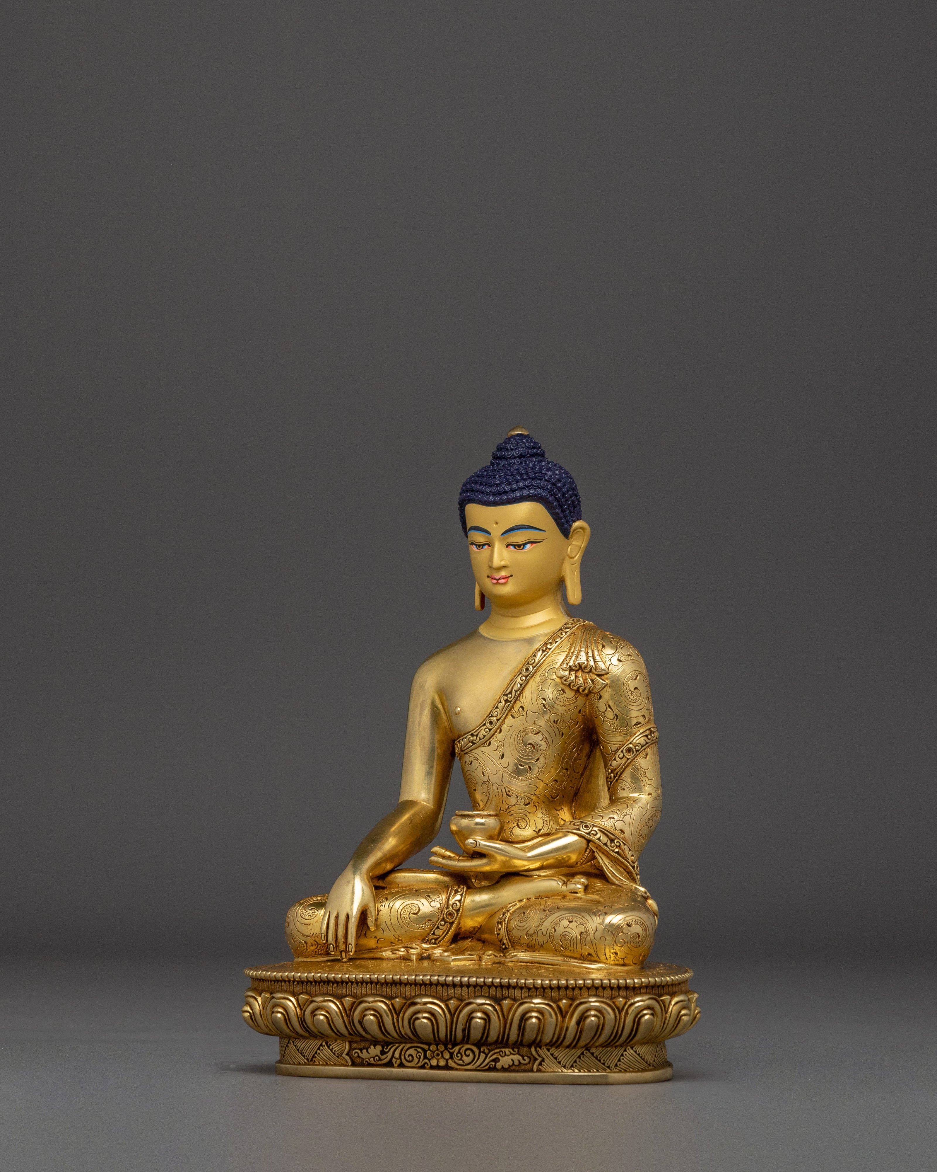 Gautama Buddha Statue: Sage of the Shakyas