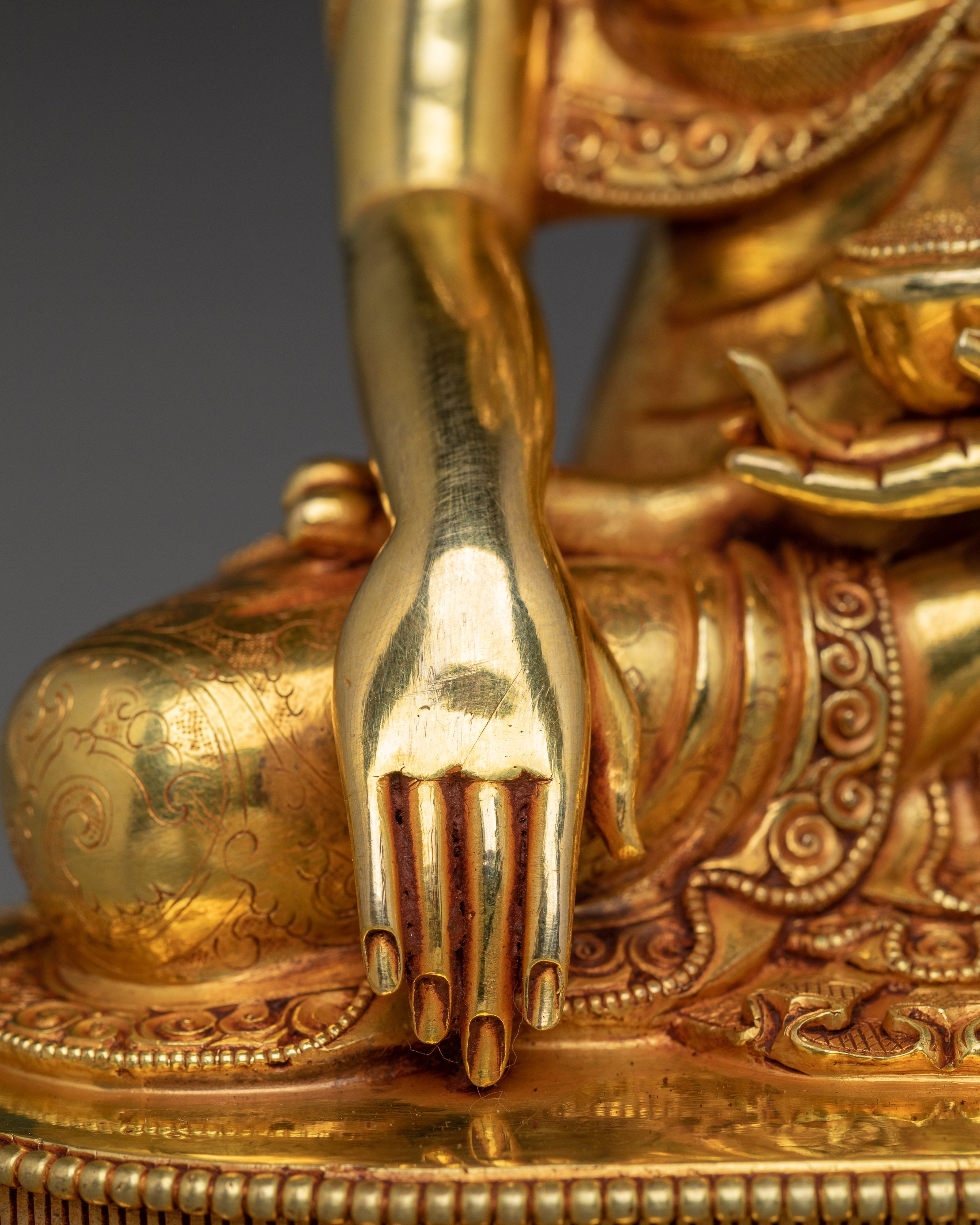 Enlightenment Icon Shakyamuni Buddha | Gold Gilded Nepali Statue
