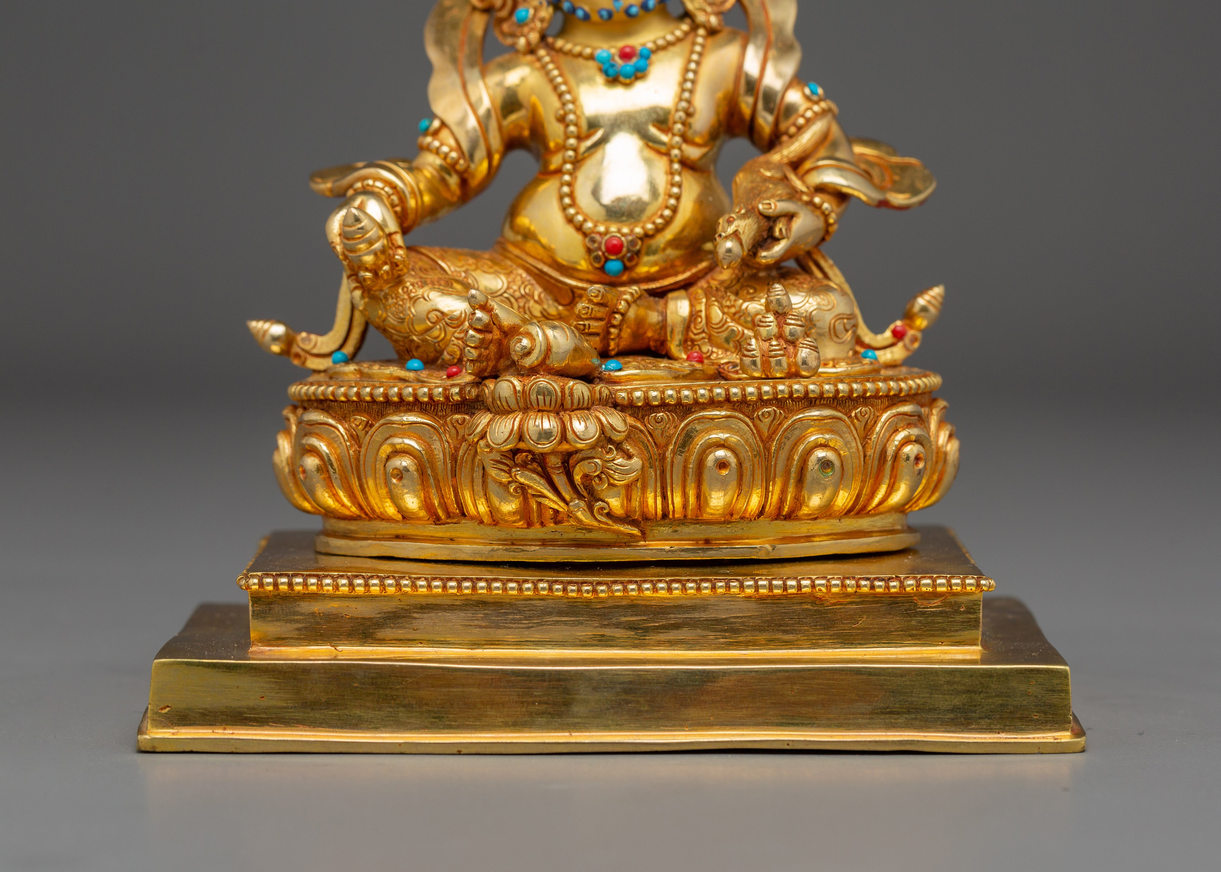 Dzambhala Statue: Buddhist Wealth Lord