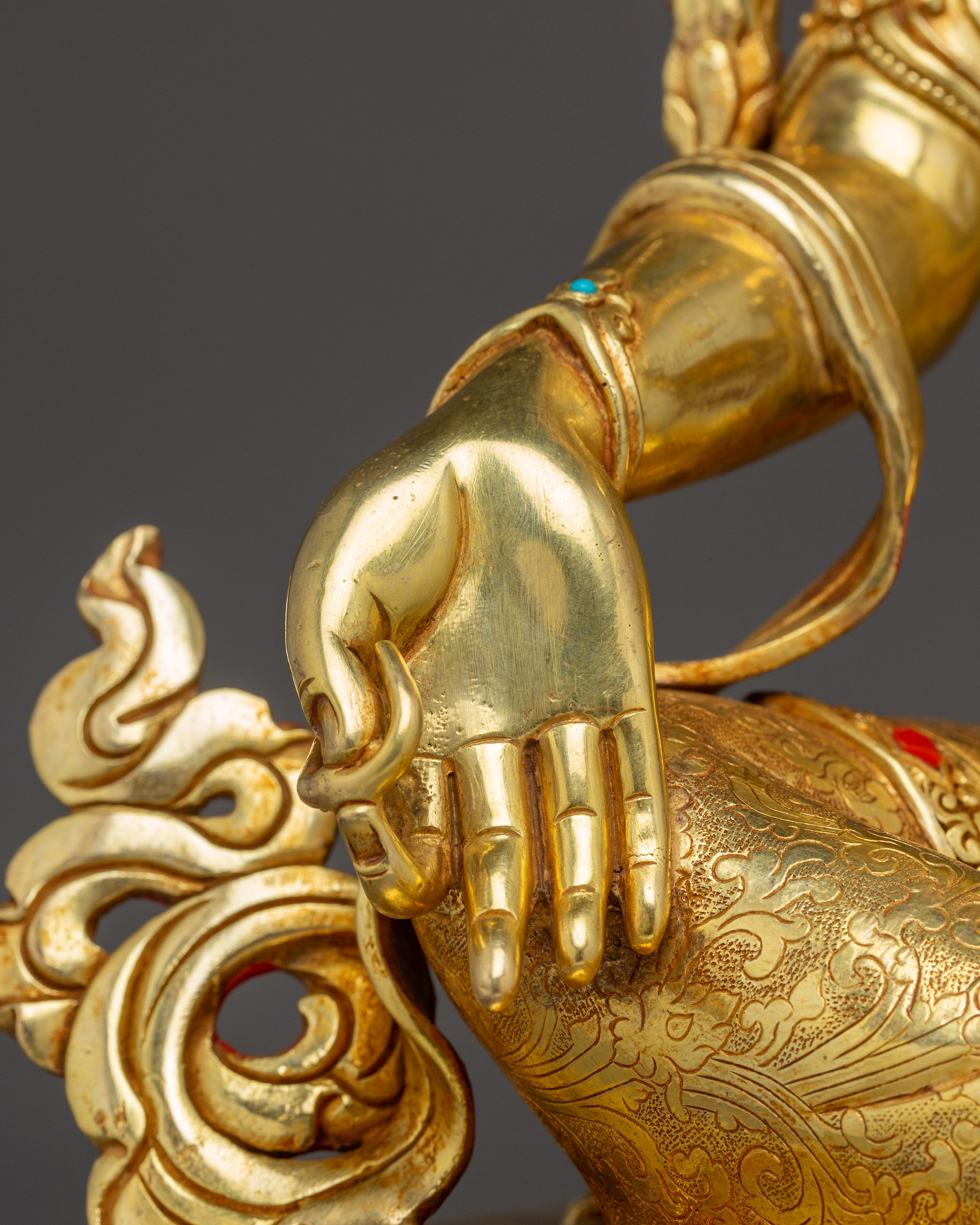 Green Tara Statue: Buddhist Protection Goddess