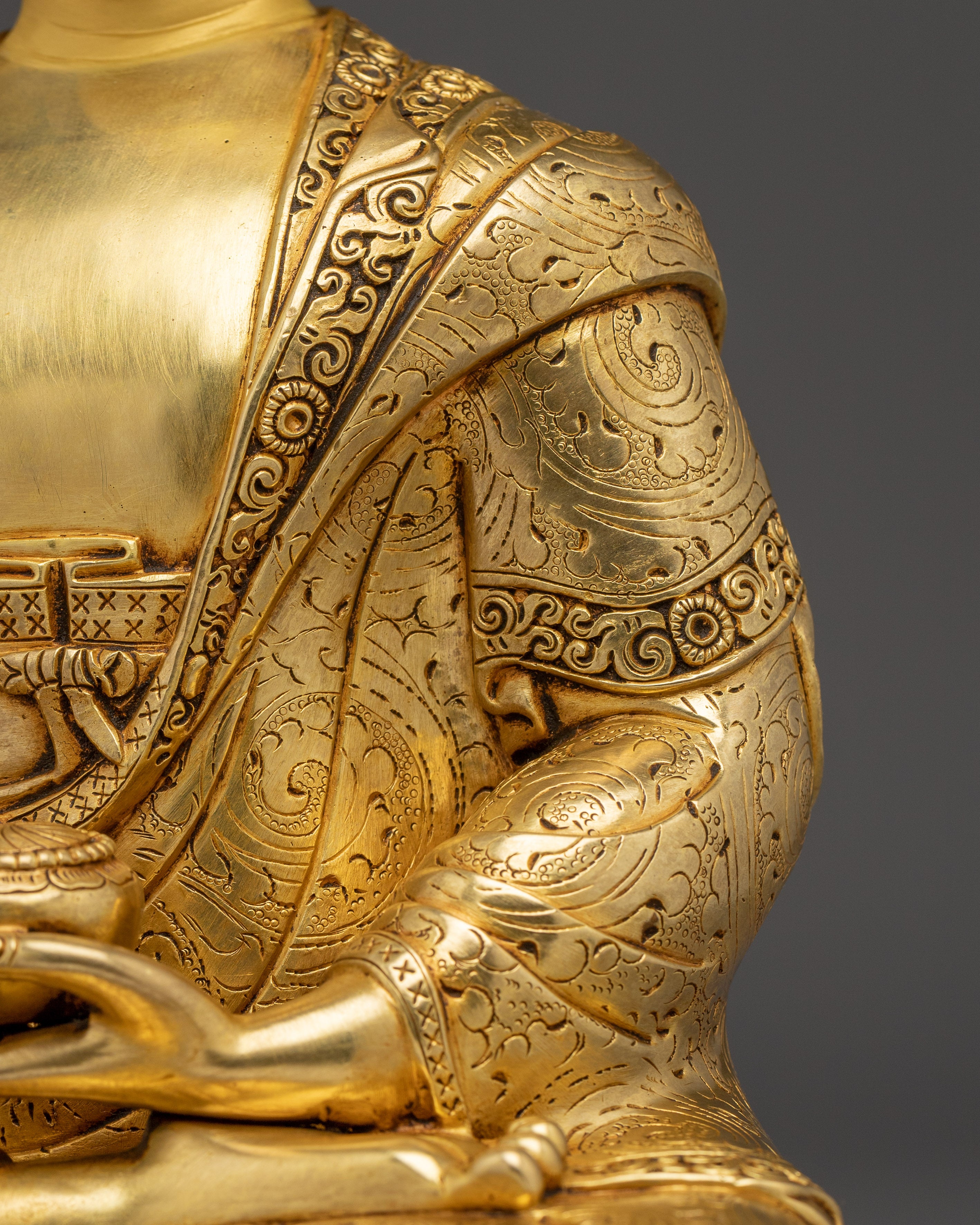 Shakyamuni Buddha 24K Gold Statue | Spiritual Growth for your Meditation Space
