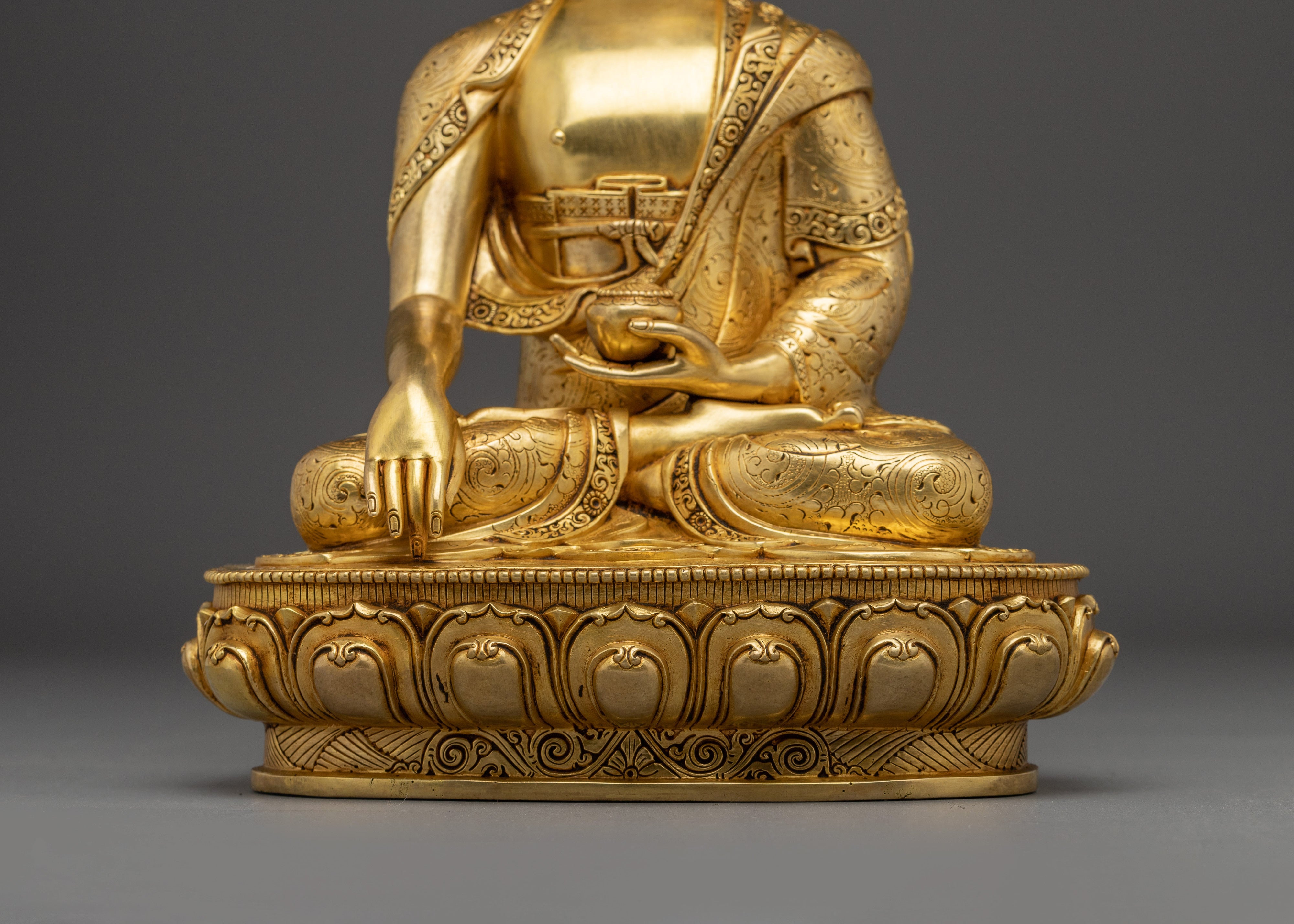 Shakyamuni Buddha 24K Gold Statue | Spiritual Growth for your Meditation Space