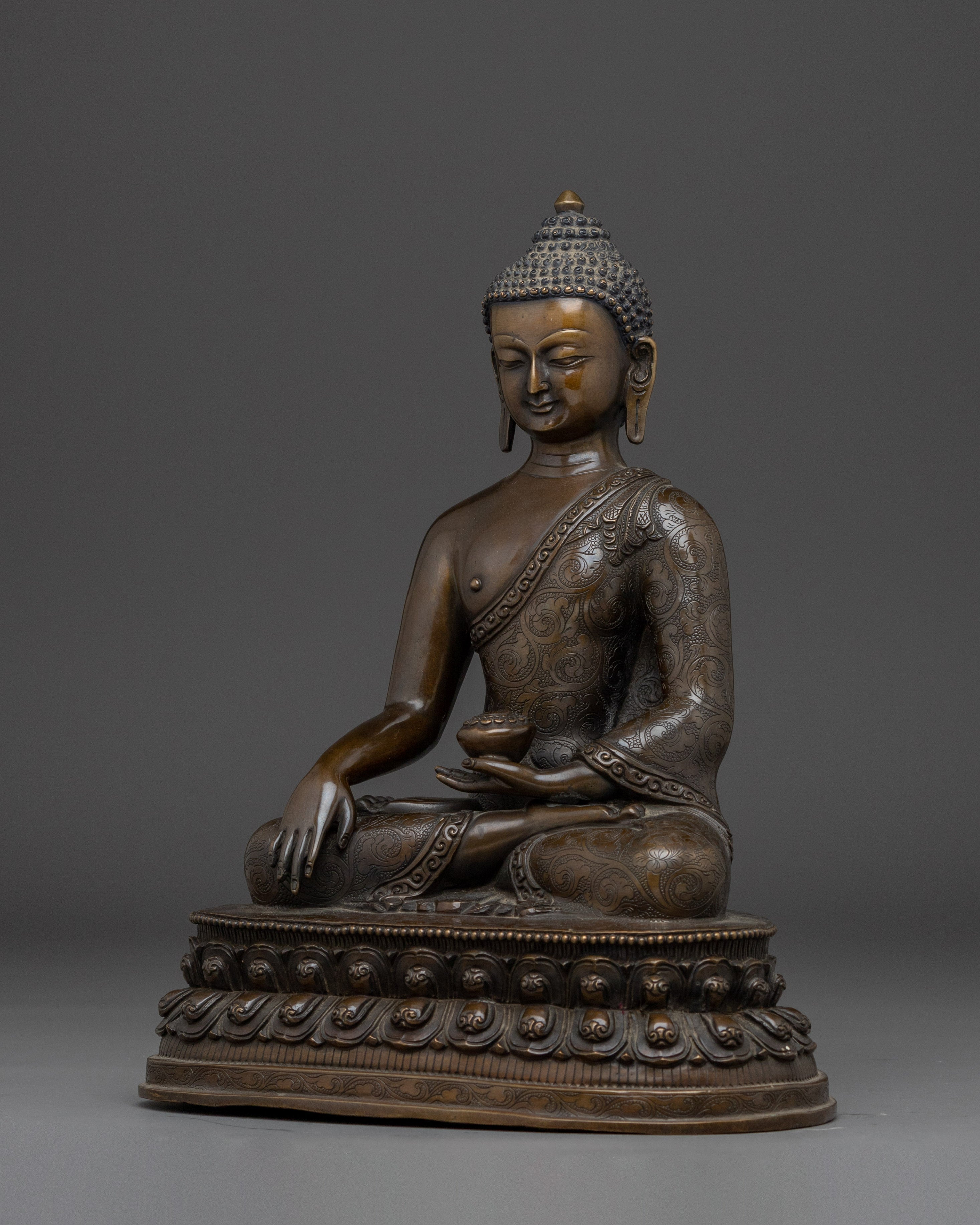 Shakyamuni Buddha Buddhist Sculpture | Artistry for spiritual decor