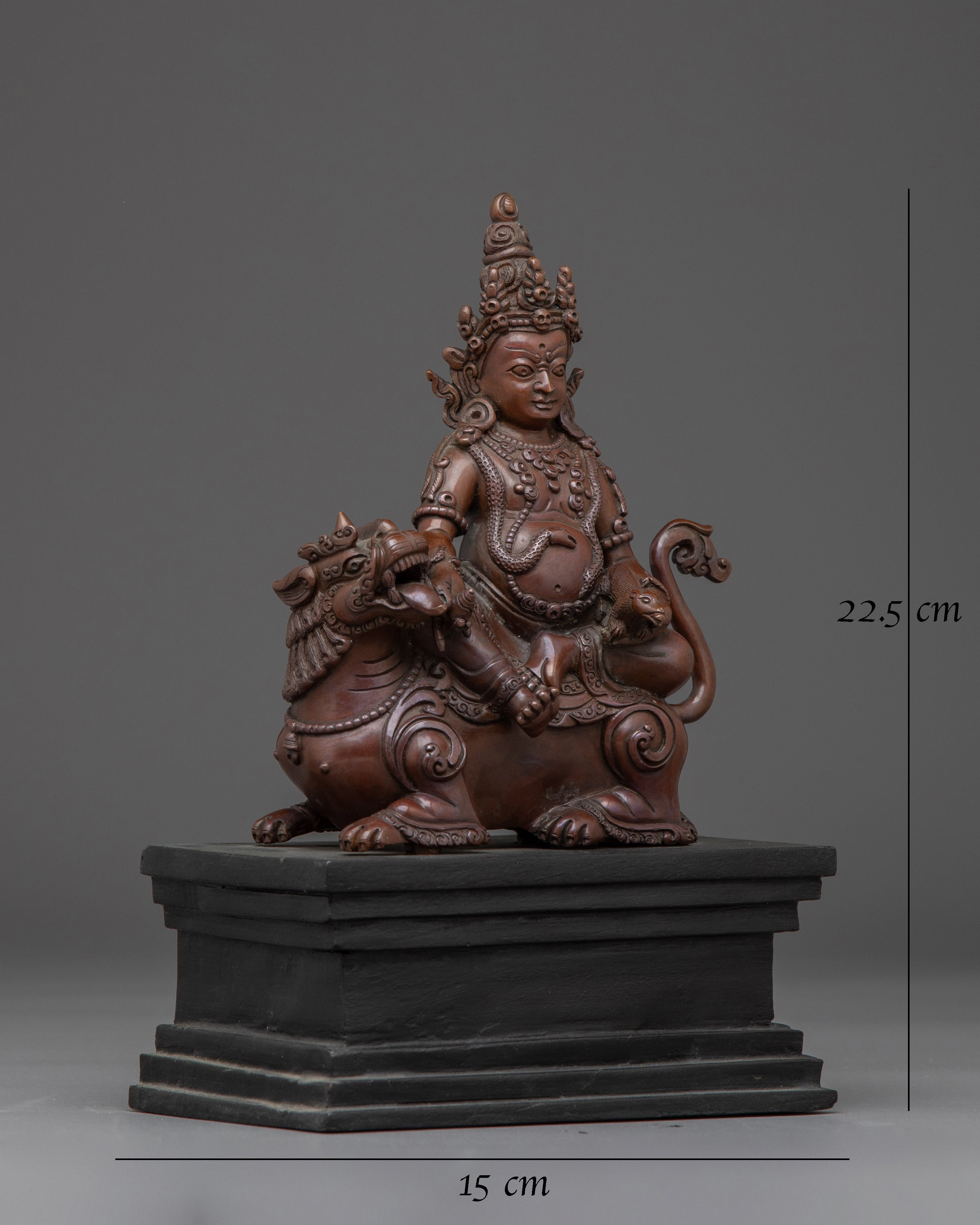 Namtoshe Statue: Guardian of the North