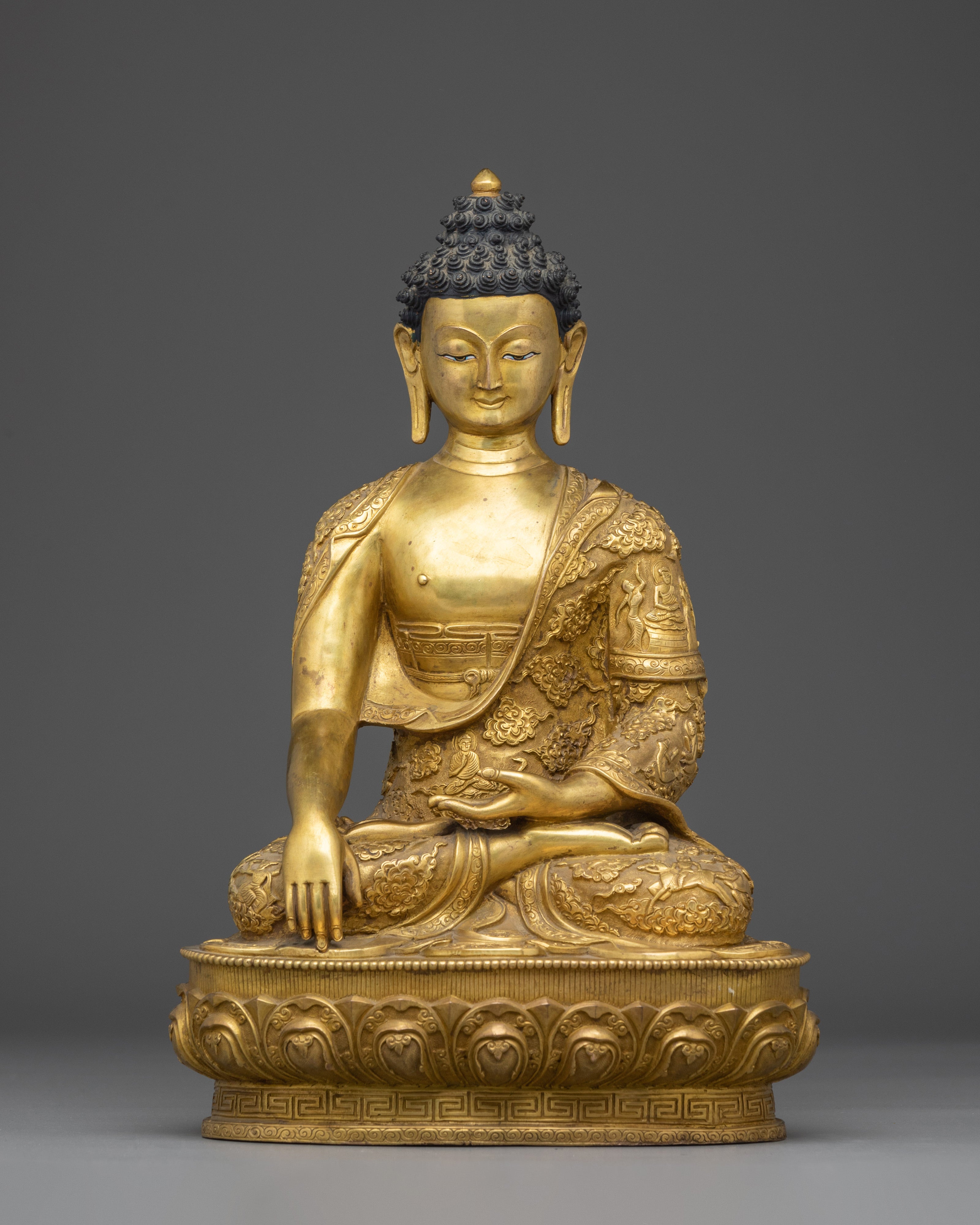 Shakyamuni Buddha Statue: Traditional Gautama Buddha