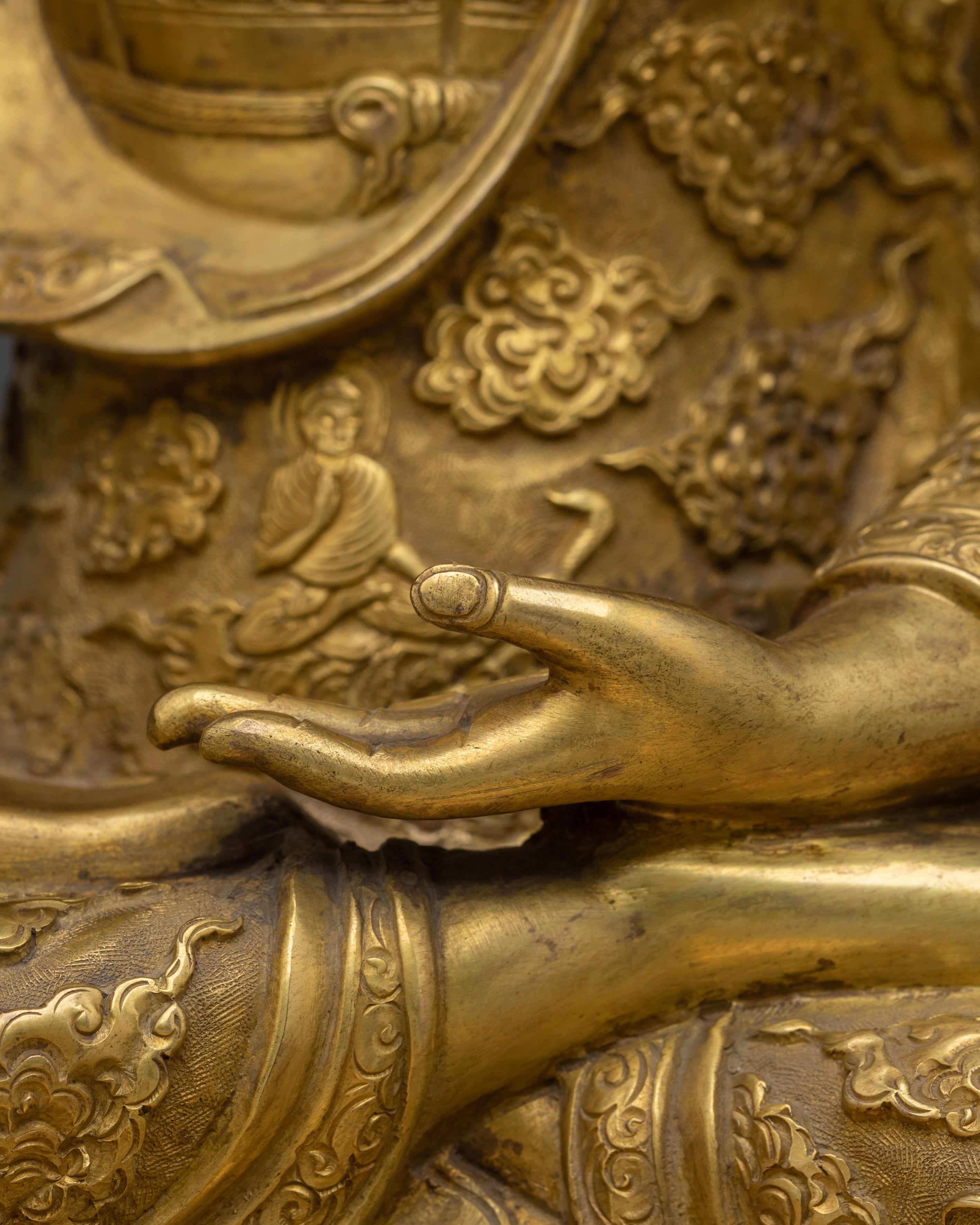 Shakyamuni Buddha Statue: Traditional Gautama Buddha