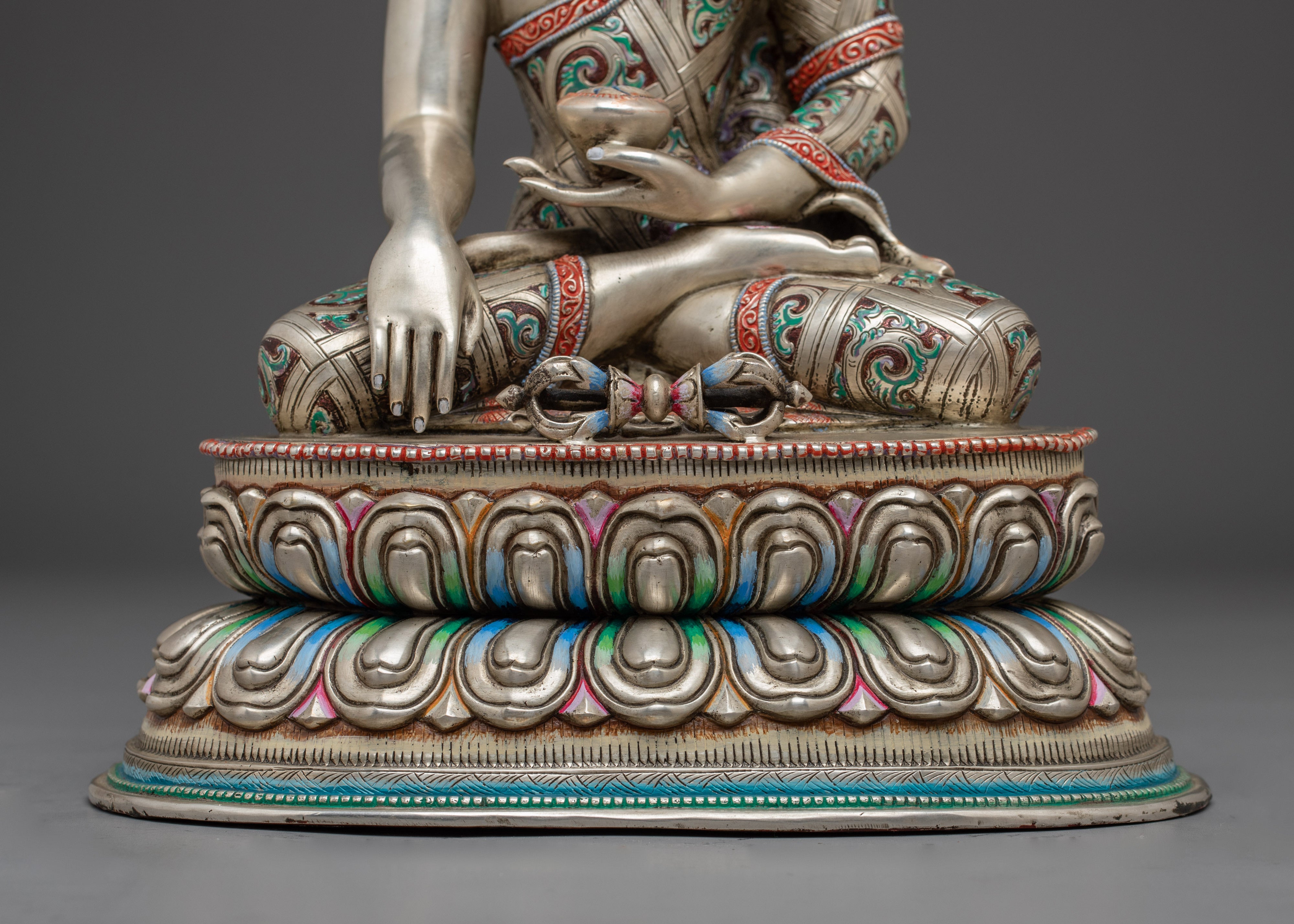 Shakyamuni Buddha Statue: Historical Gautama Buddha