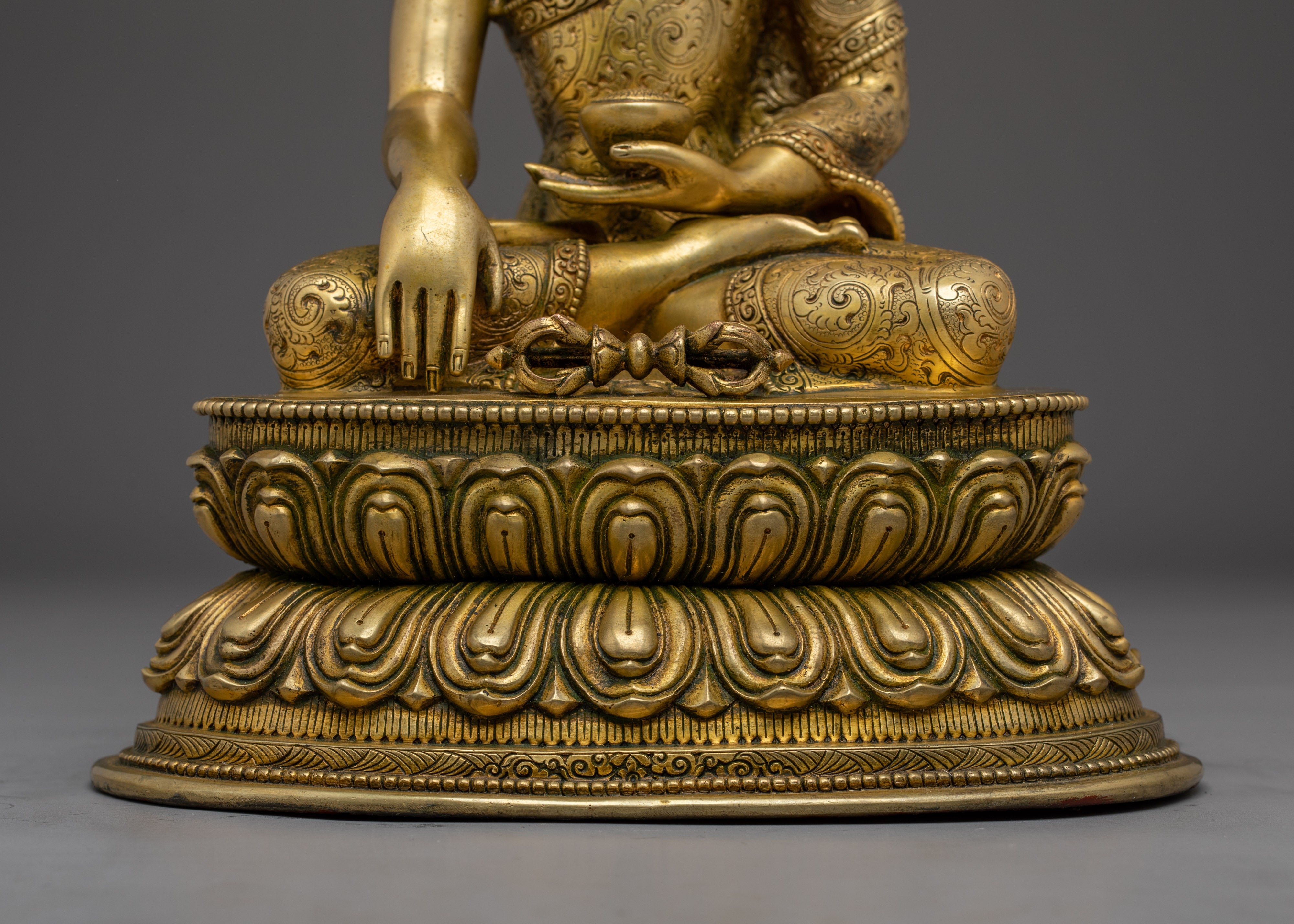 Shakyamuni Buddha, Gold Gilded Enlightened Teacher | Peace Born of Awakening