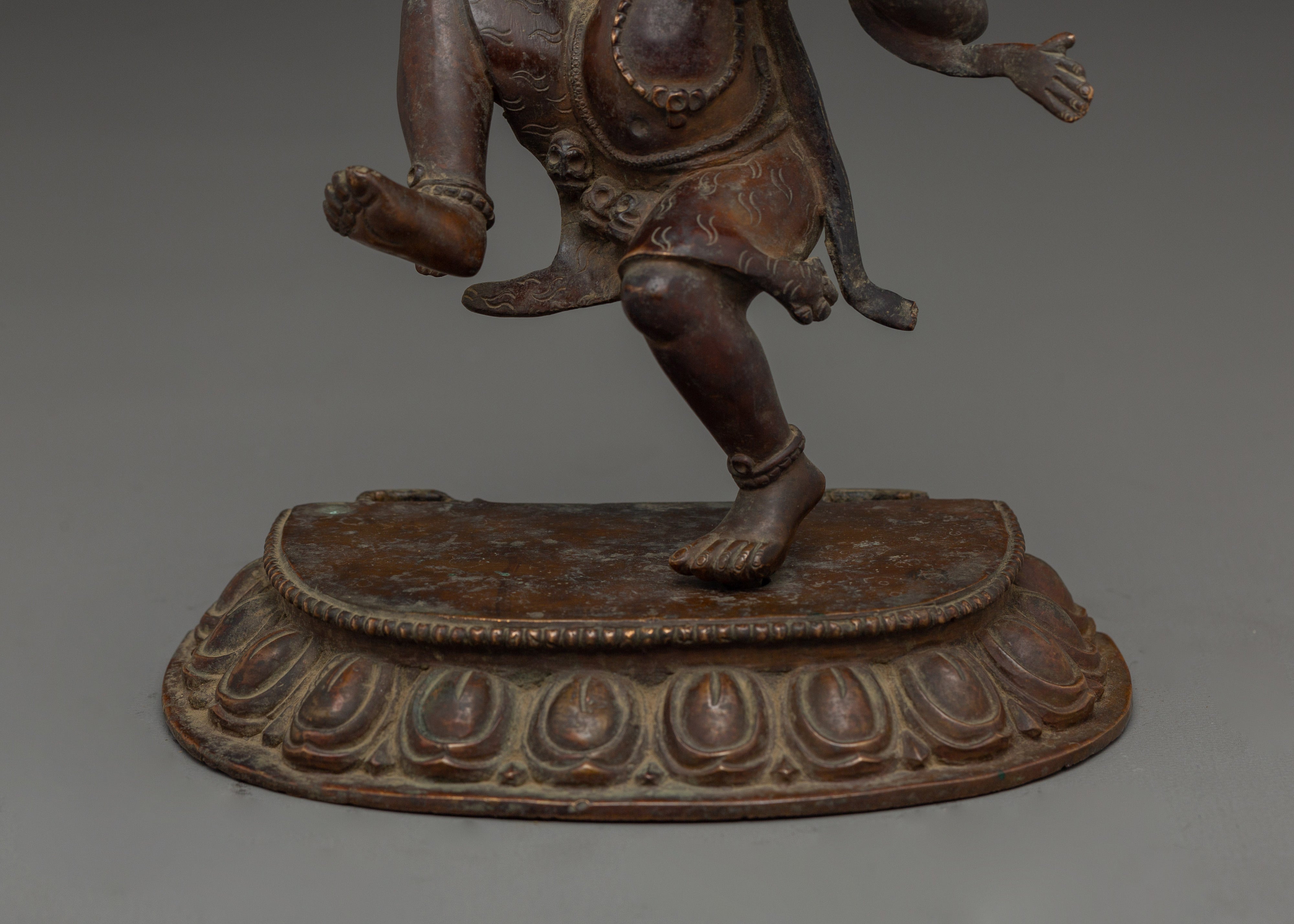 Mythical bird Deity Garuda Art | Protector Against Nagas