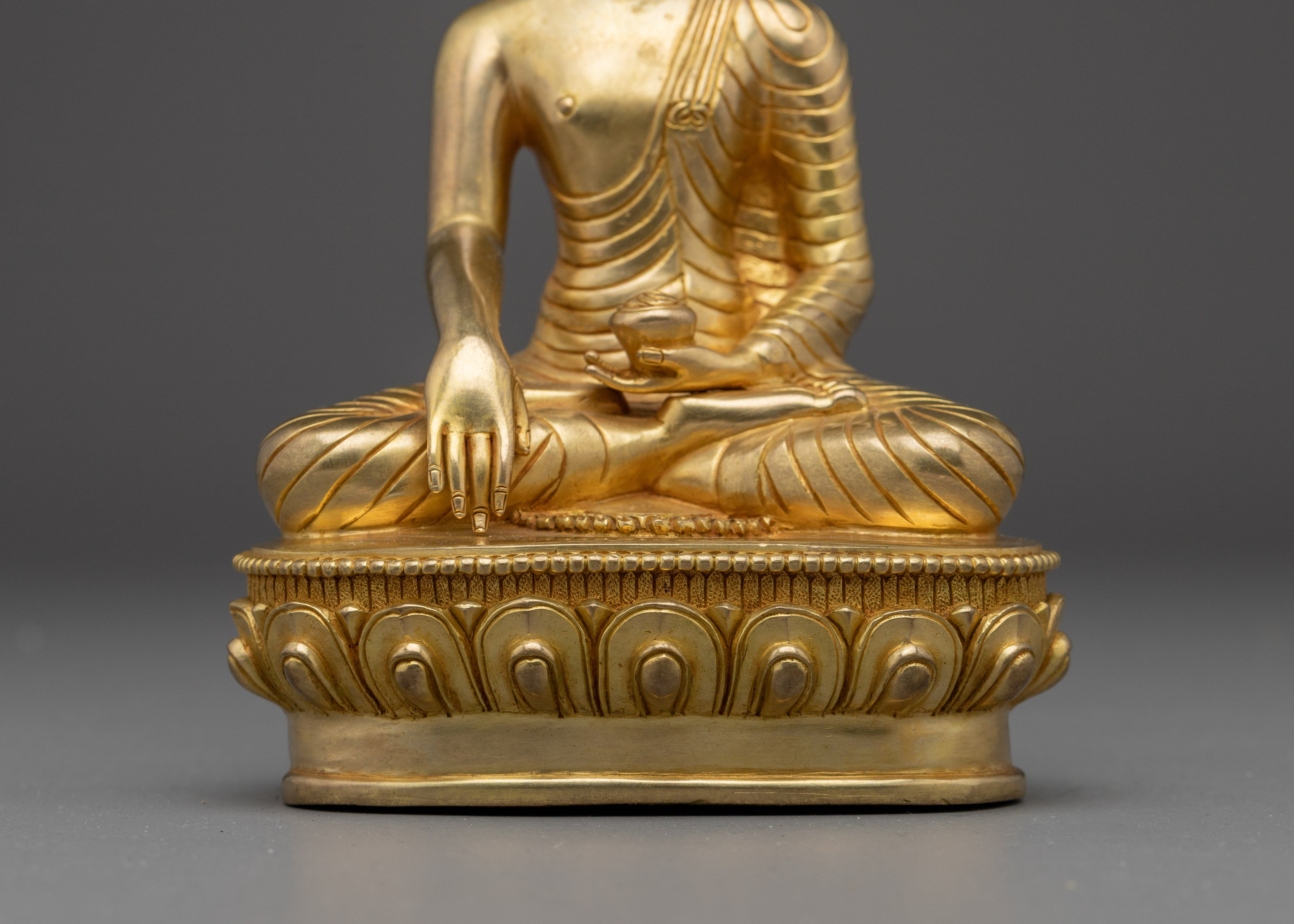 Shakyamuni Buddha Statue: The Dharma Teacher