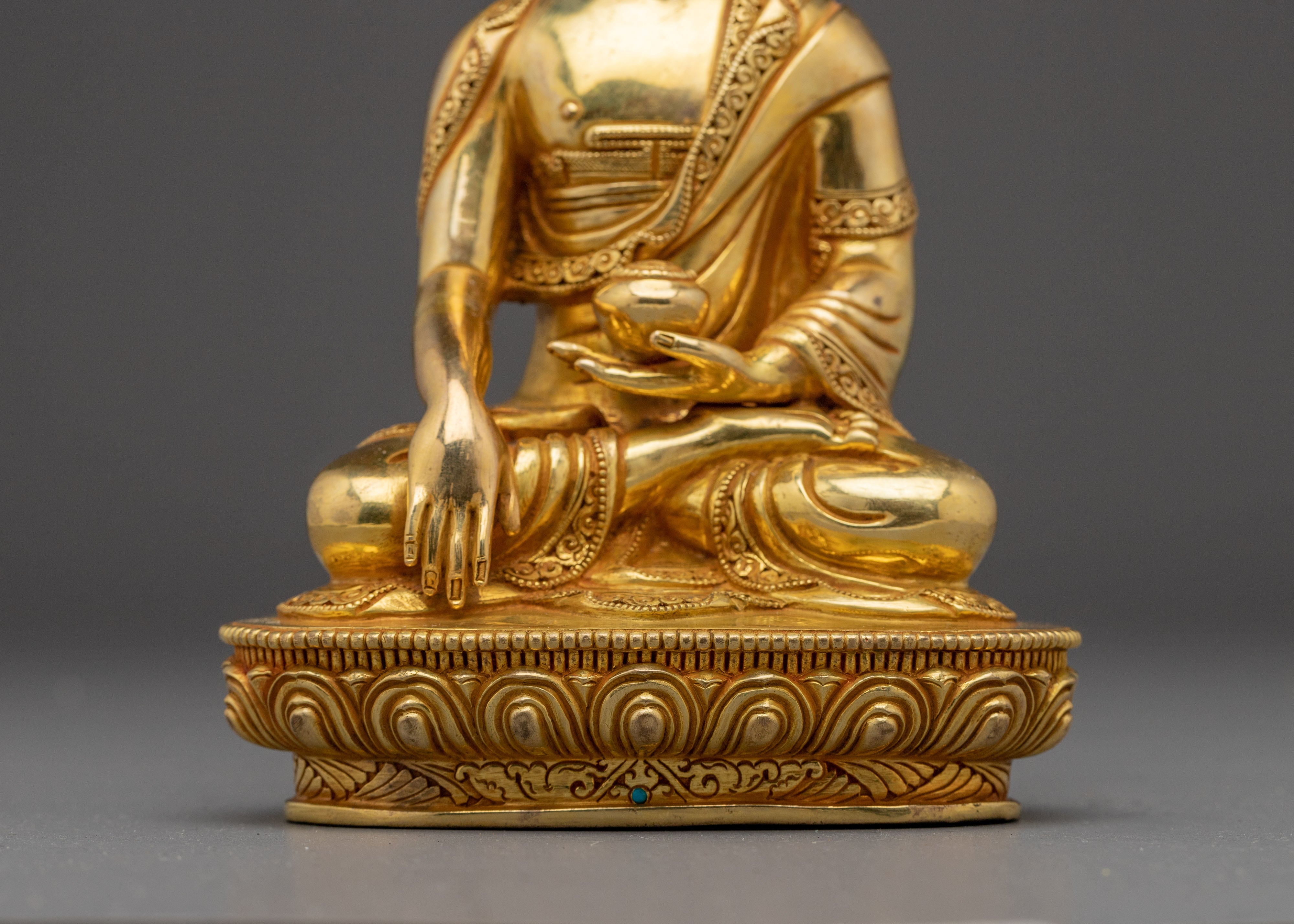 Shakyamuni Buddha, Teacher of the Dharma | Historical Enlightened One