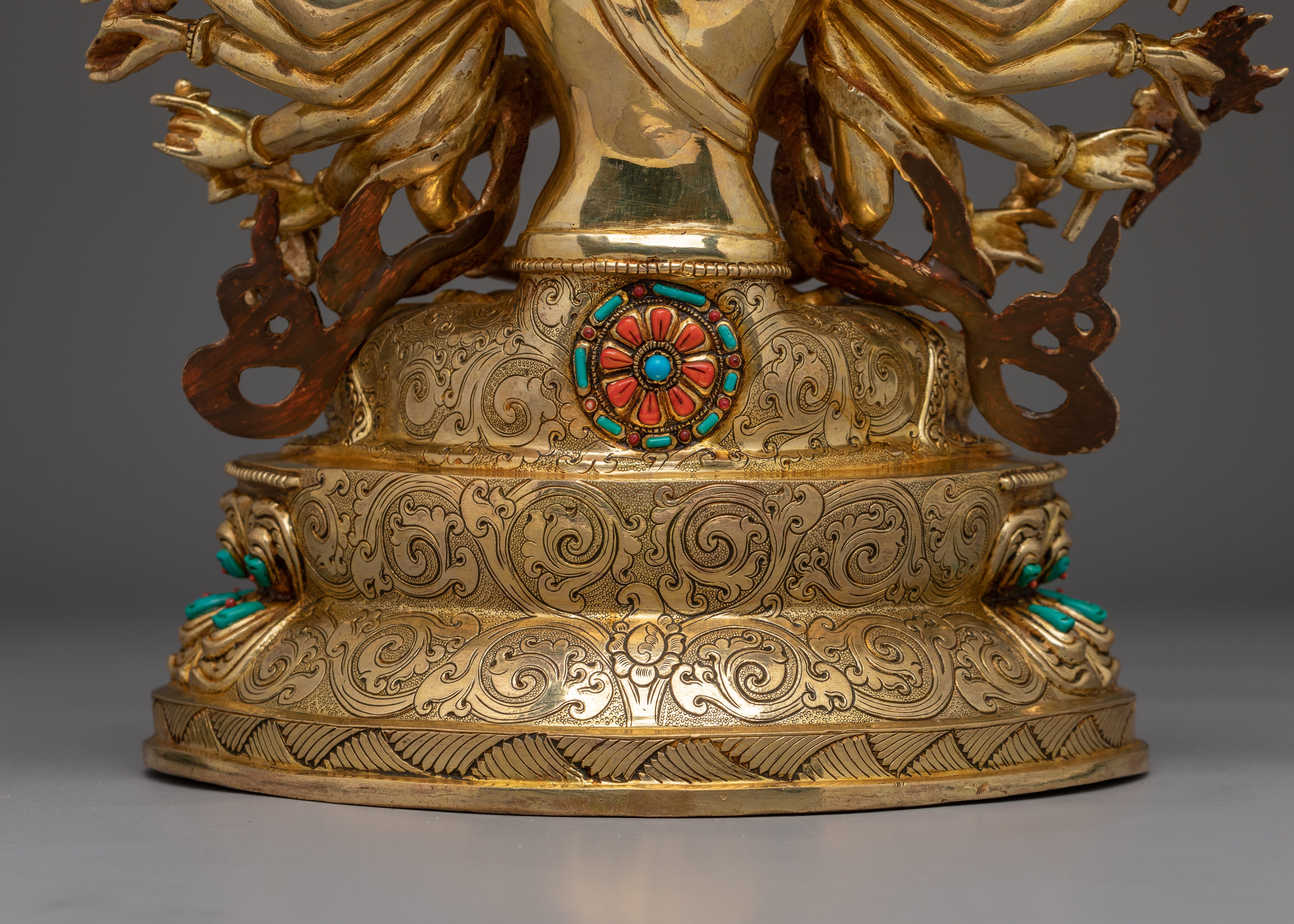 Elegant Tibetan Cundi | Icon of Wisdom and Serenity