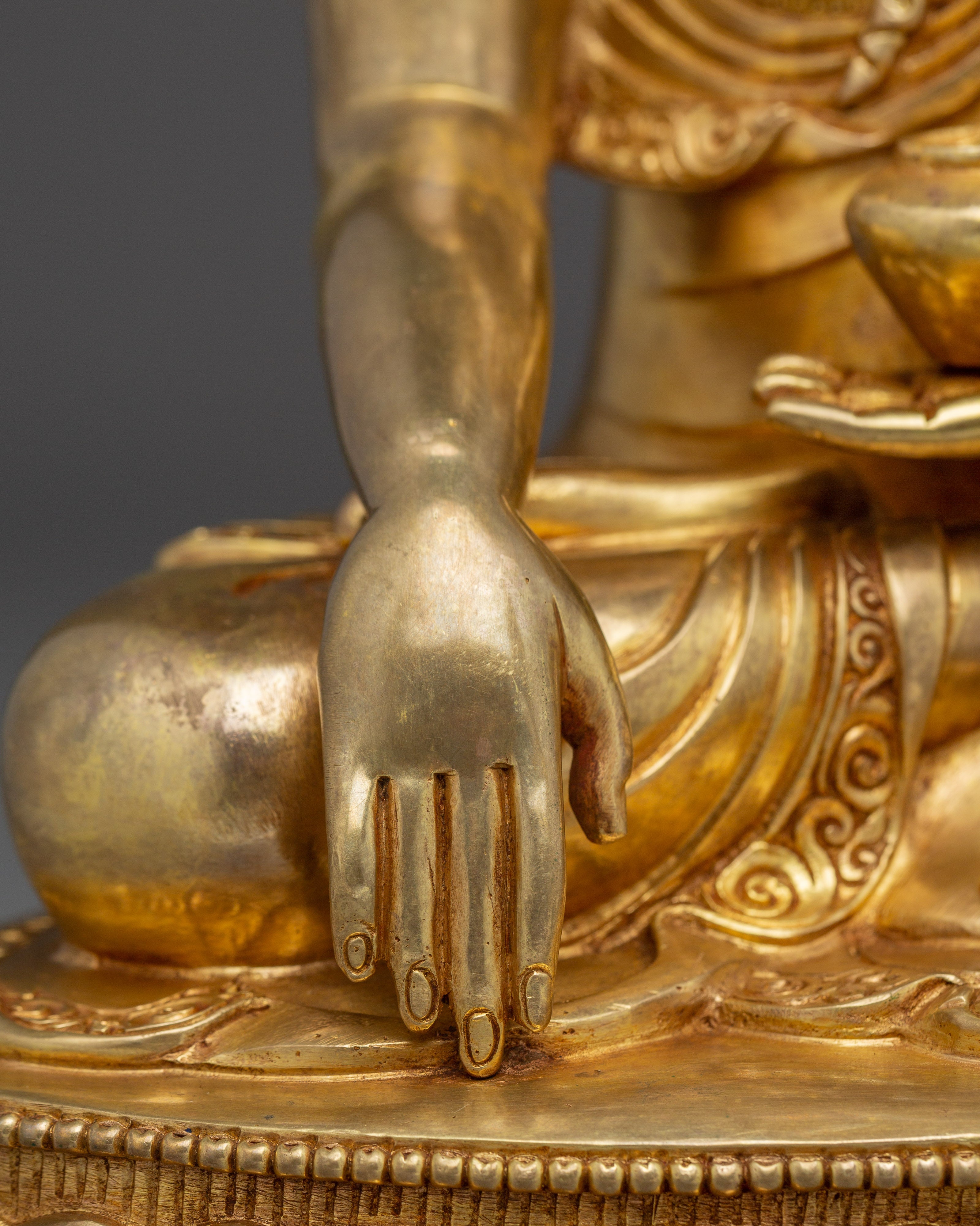Shakyamuni Buddha, Light of the Enlightened One | Lotus Seated Historical Teacher