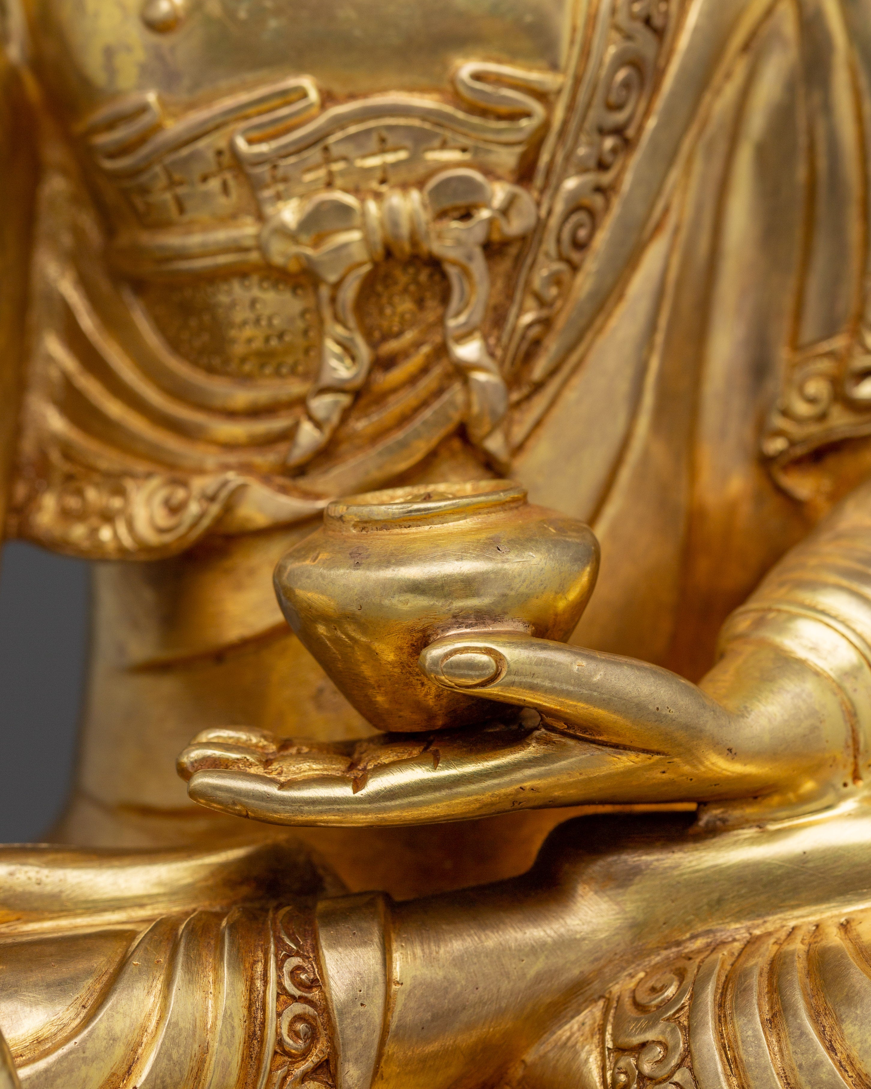 Shakyamuni Buddha, Light of the Enlightened One | Lotus Seated Historical Teacher