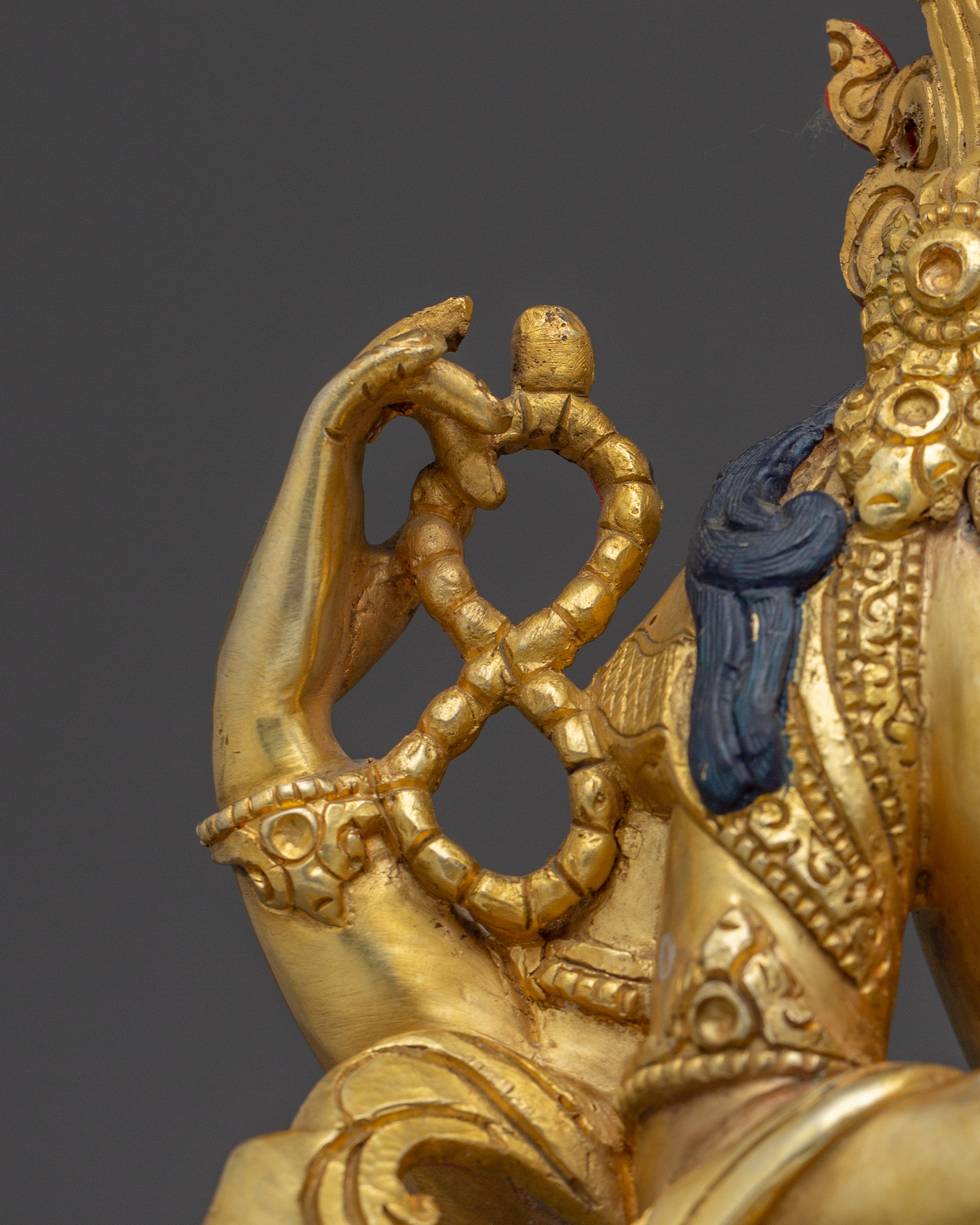 Radiant Chenrezig Statue: The Compassionate Bodhisattava