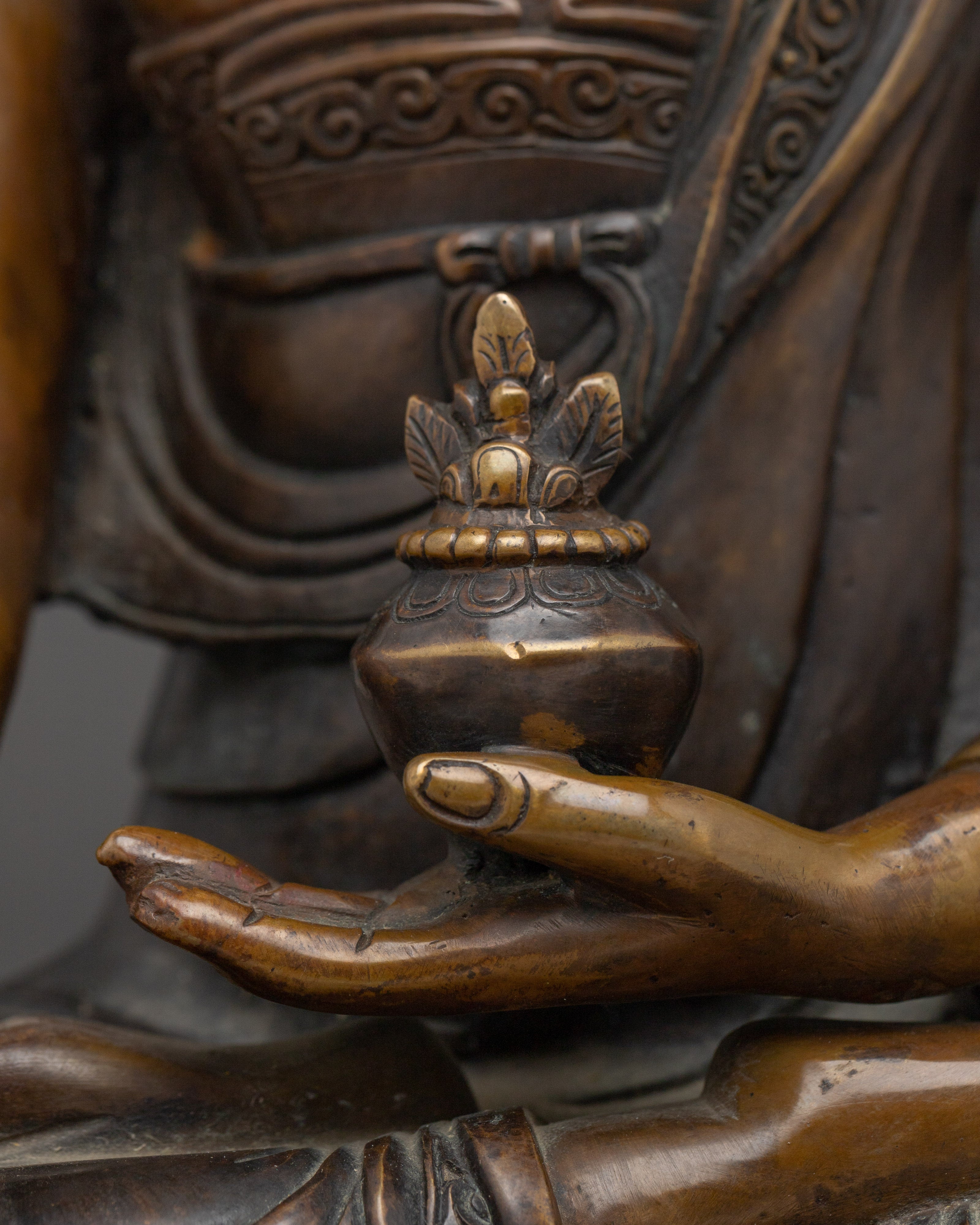 Shakyamuni Buddha Statue: The Founder of Dharma