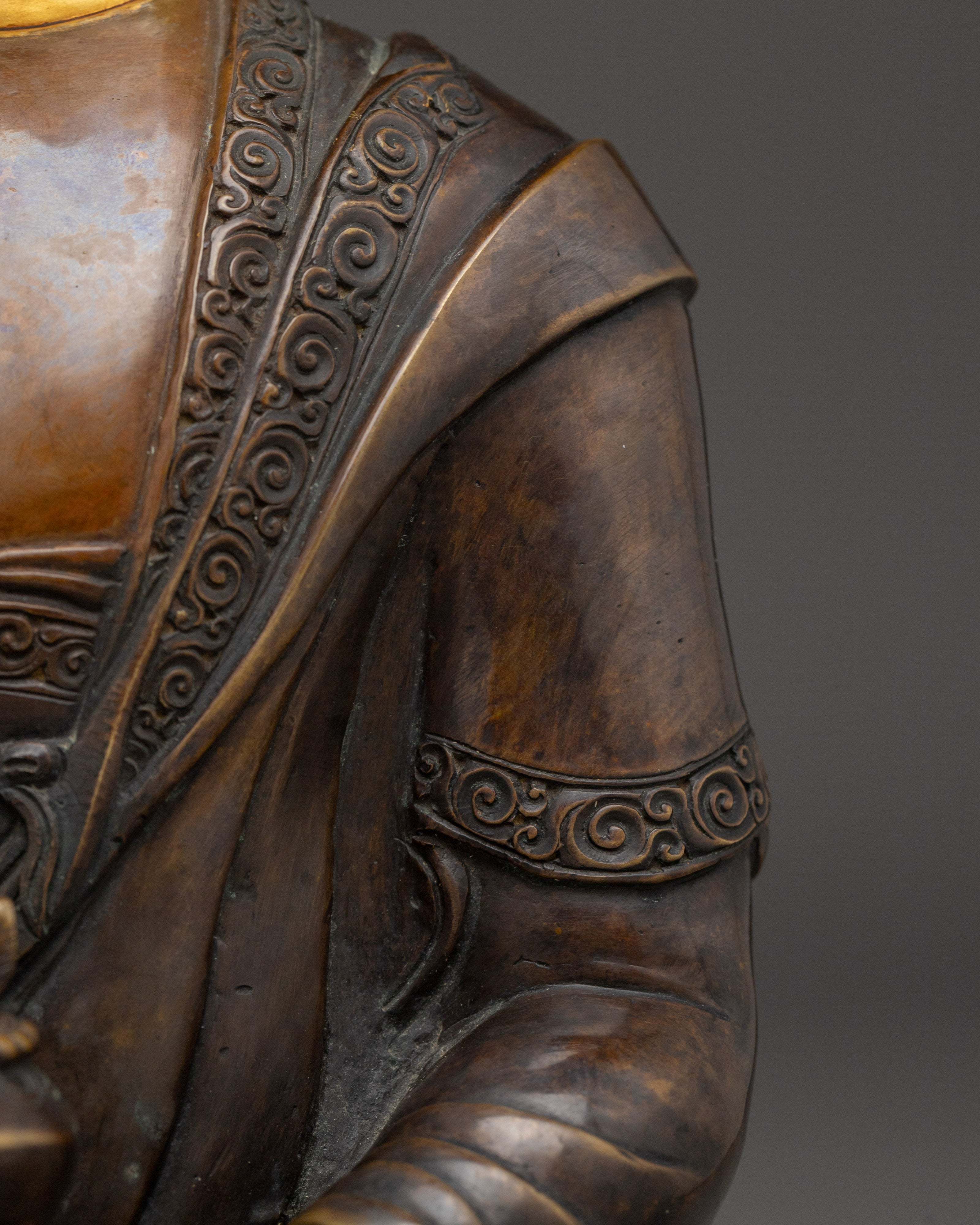 Shakyamuni Buddha Statue: The Founder of Dharma