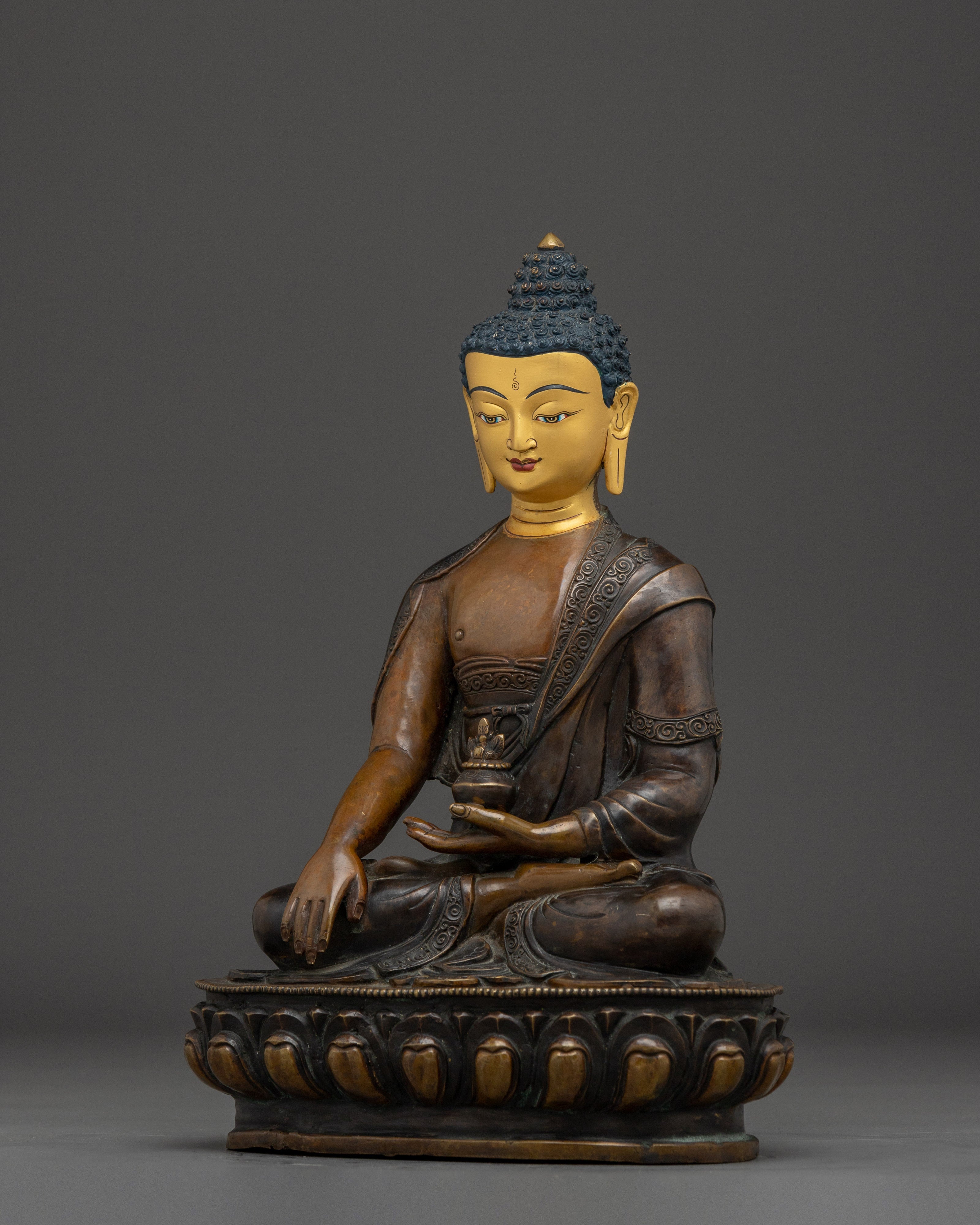 Shakyamuni Buddha Statue: The Founder of Dharma