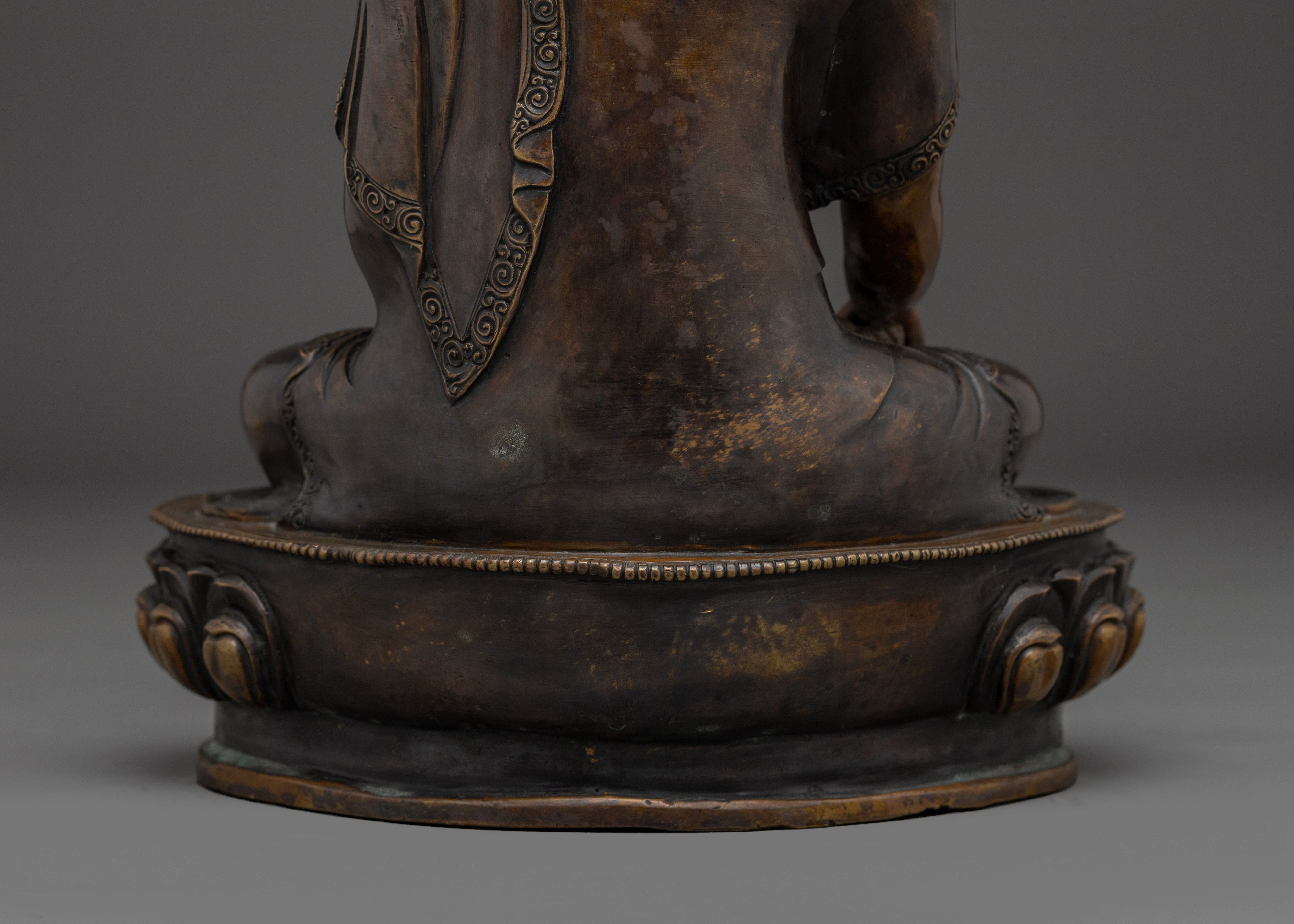 Shakyamuni Buddha Statue: The Founder of Dharma