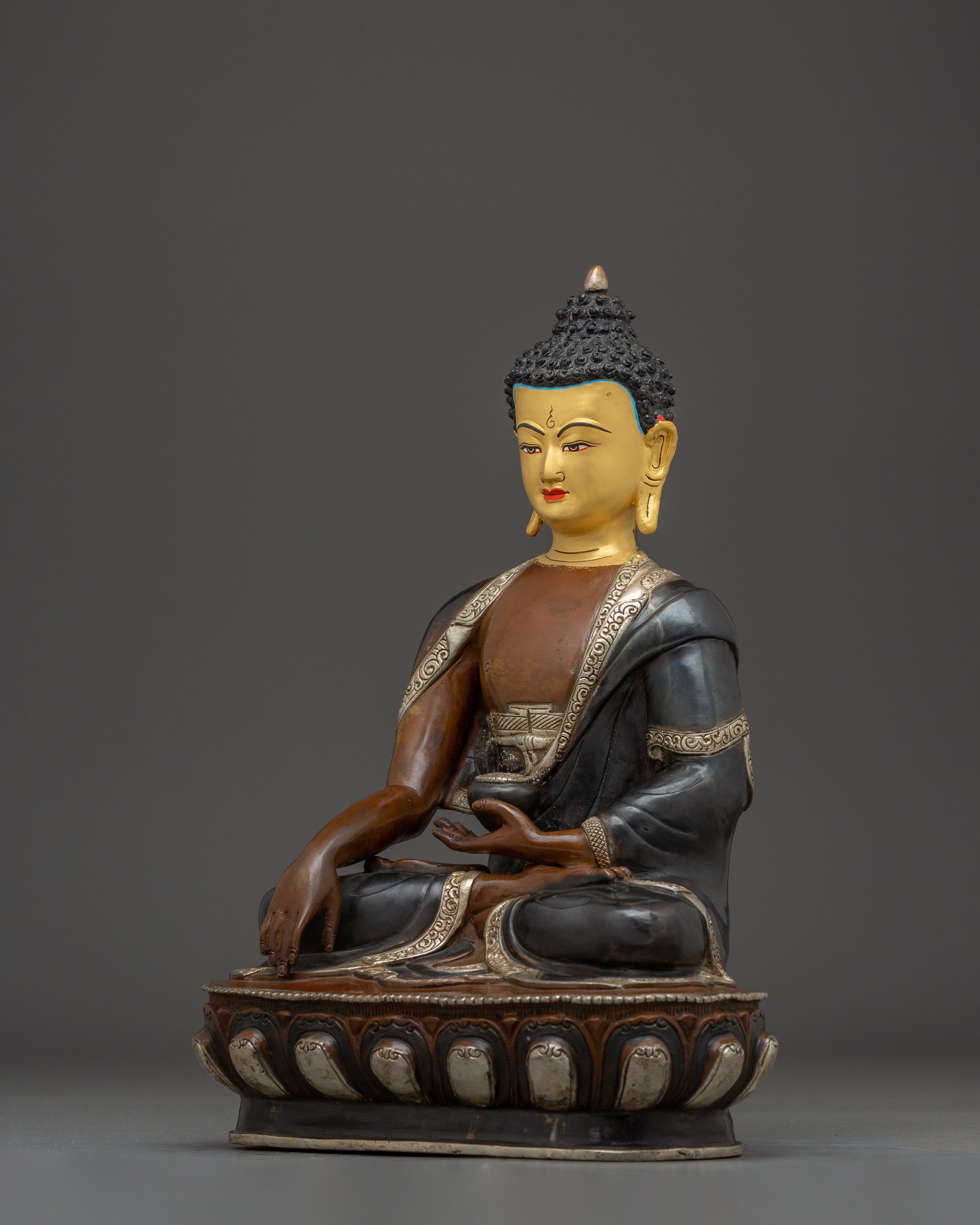 Shakyamuni Buddha Statue: The Sage of the Shakyas