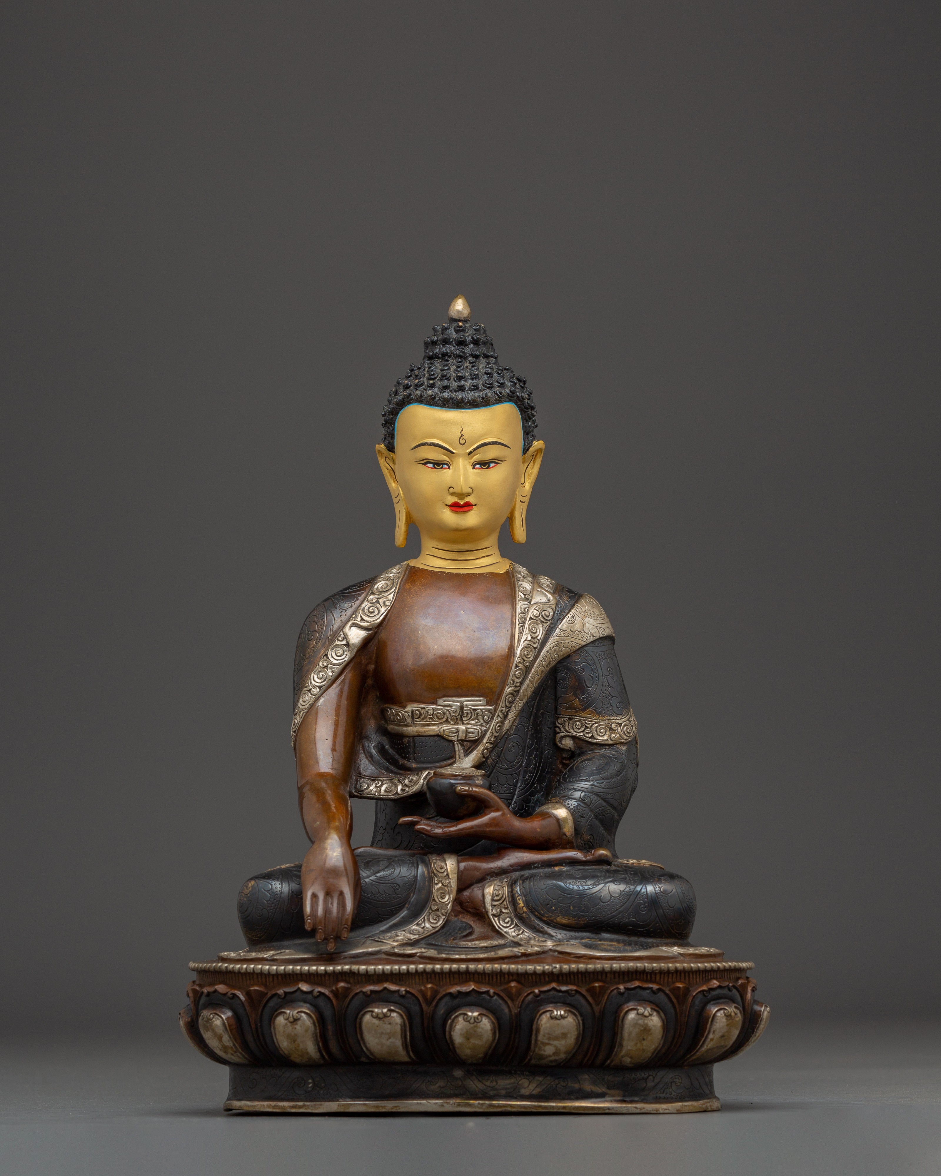 Shakyamuni Buddha Statue: The Historical Buddha