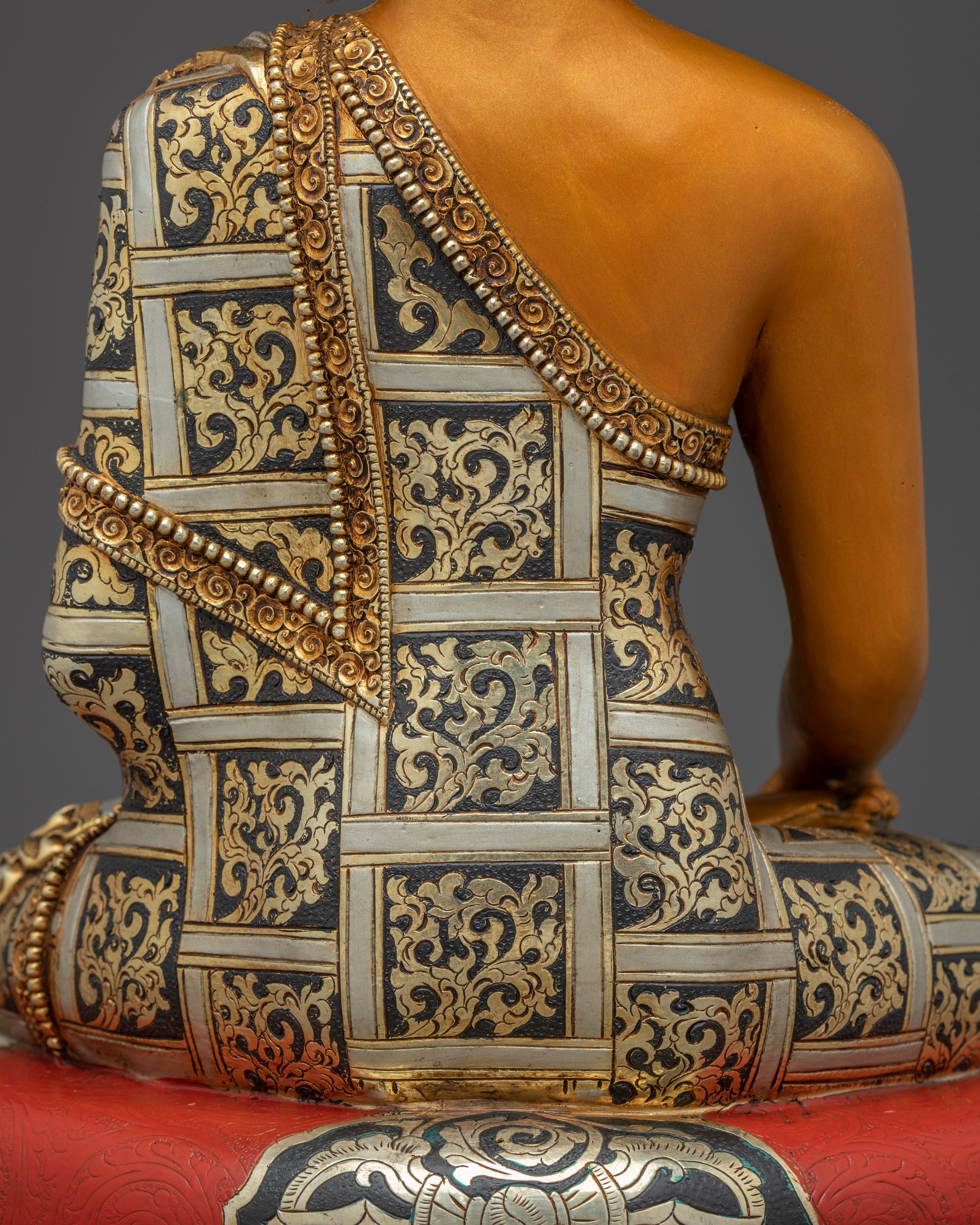 Golden Copper Shakyamuni Buddha statue for Meditation