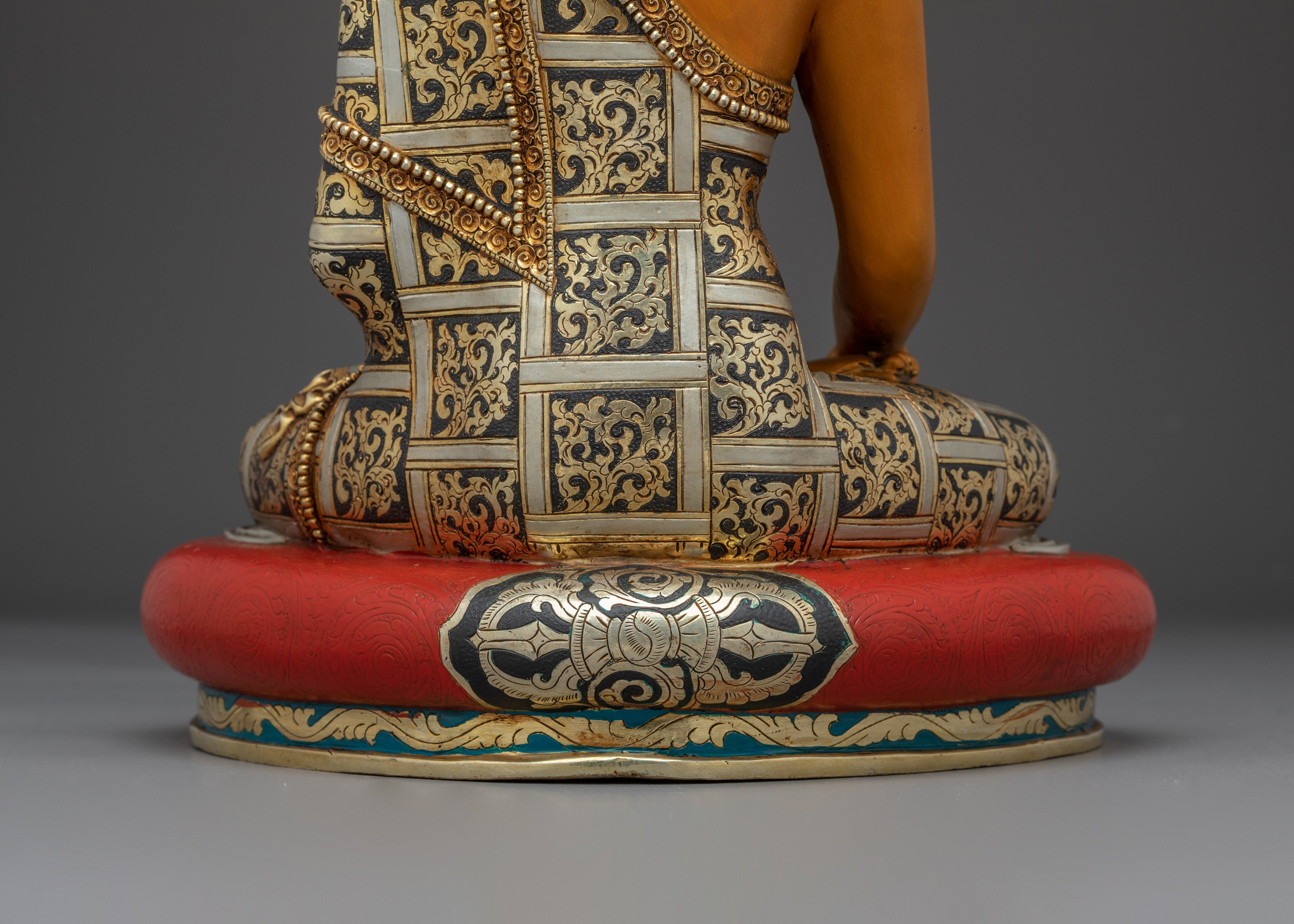 Golden Copper Shakyamuni Buddha statue for Meditation