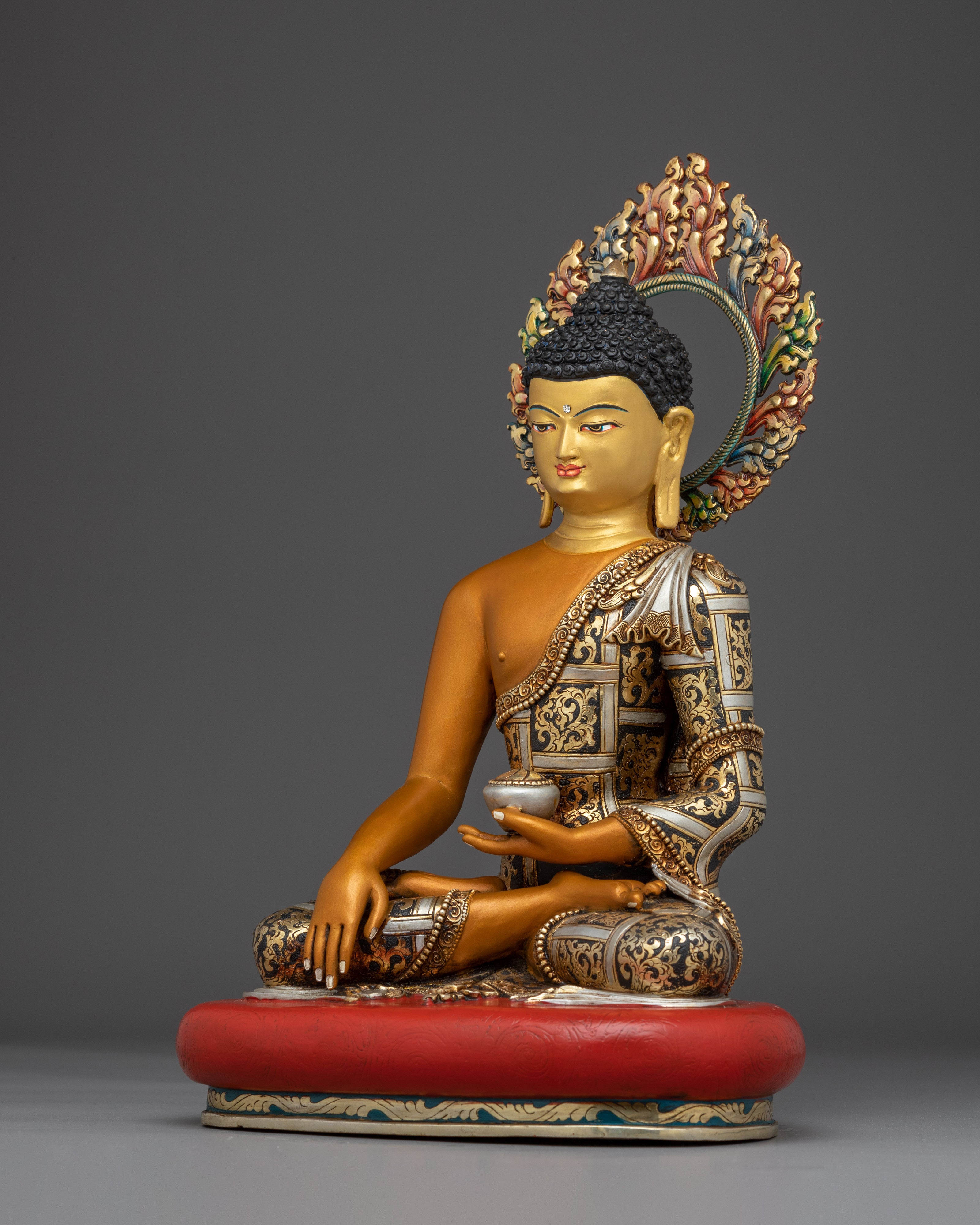 Golden Copper Shakyamuni Buddha statue for Meditation