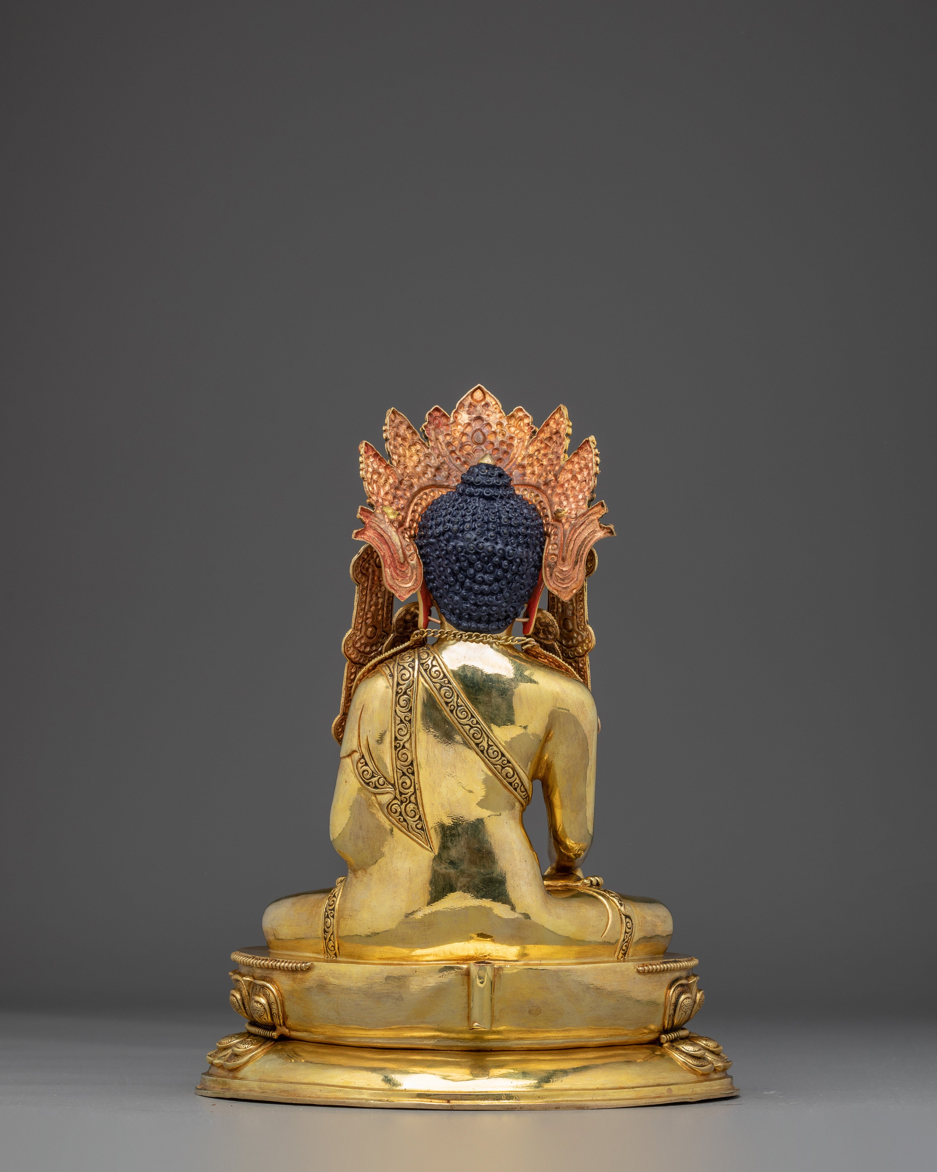 Crown Shakyamuni Buddha, Enlightened Sovereign | Regal Enlightened King