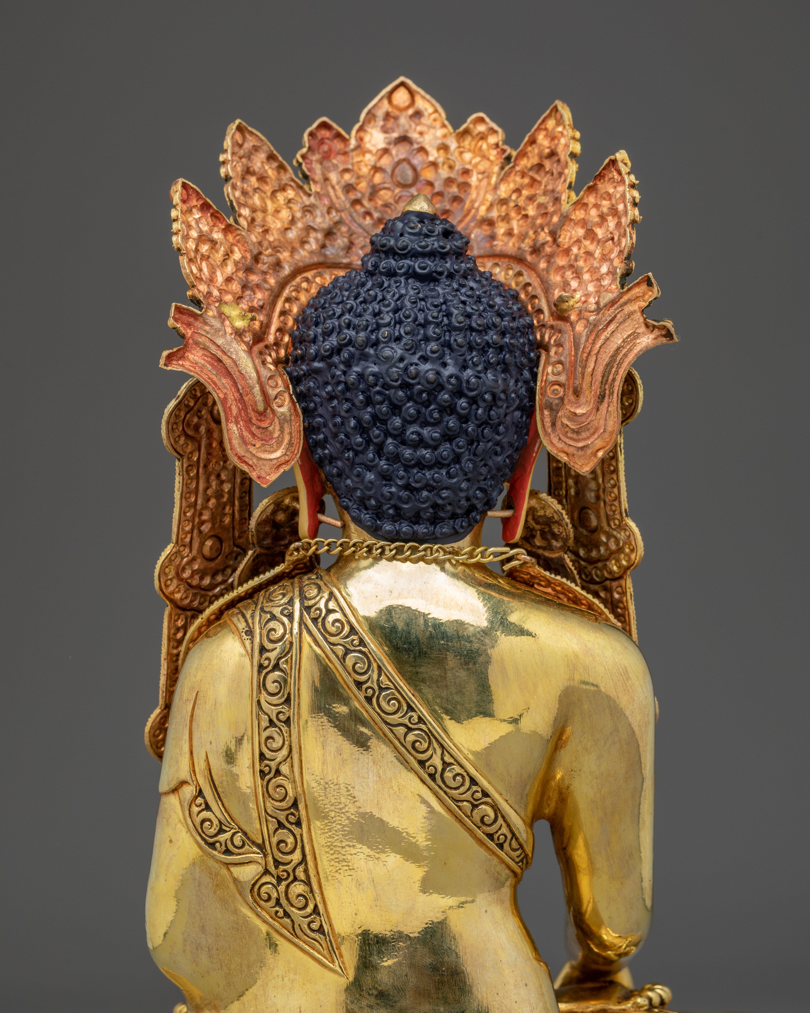 Crown Shakyamuni Buddha, Enlightened Sovereign | Regal Enlightened King