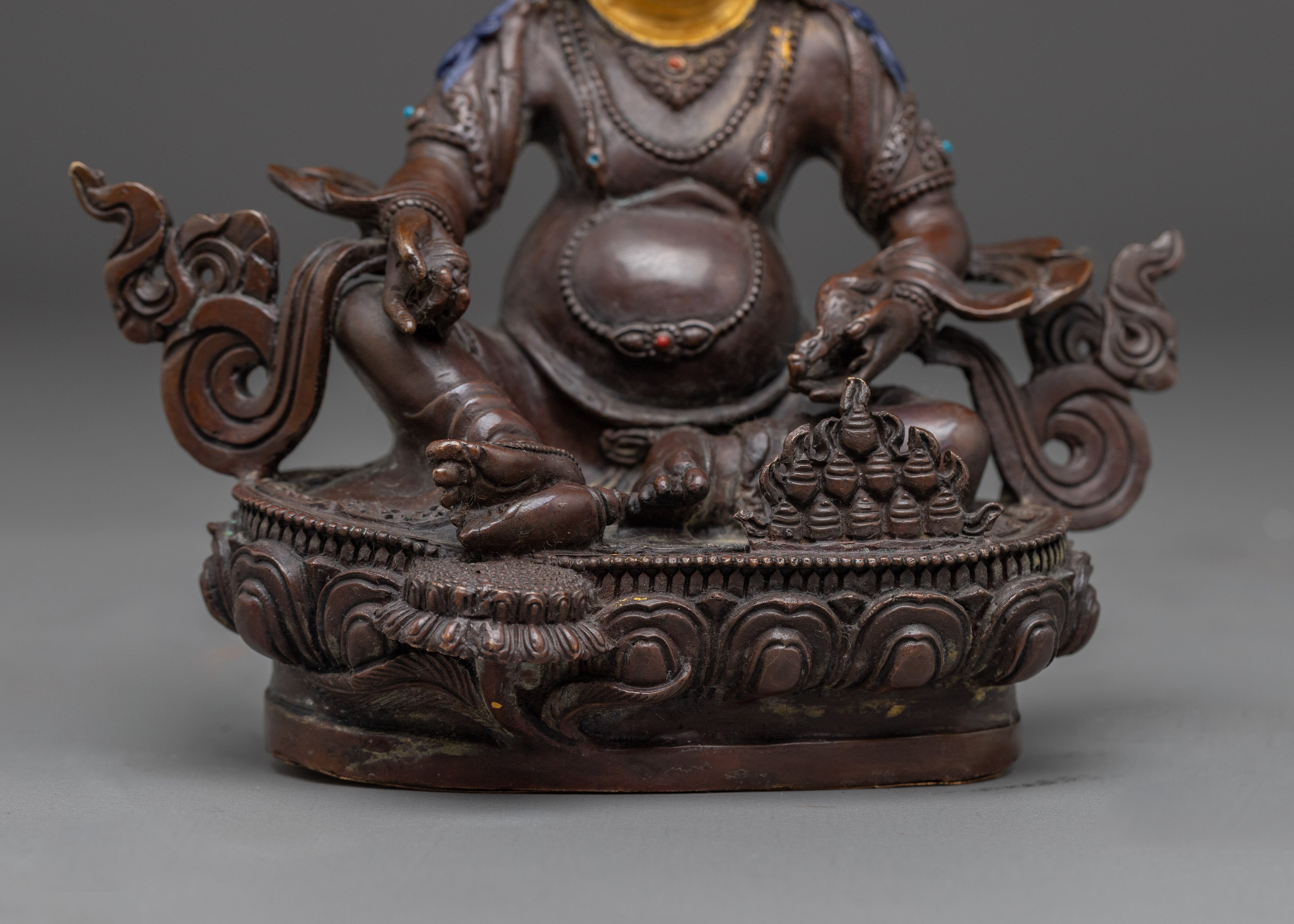 Dzambhala Statue: The Lord of Wealth