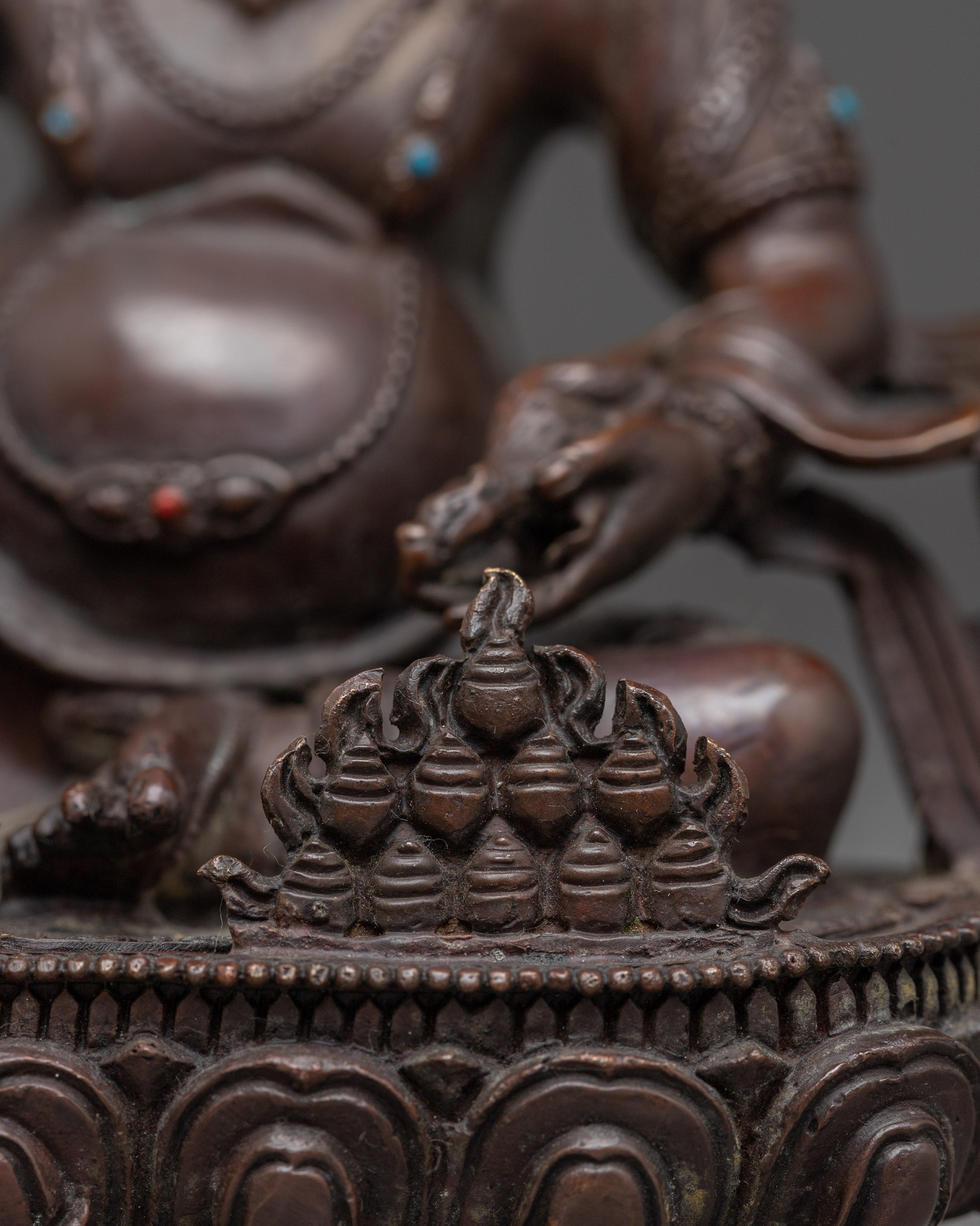 Dzambhala Statue: The Lord of Wealth