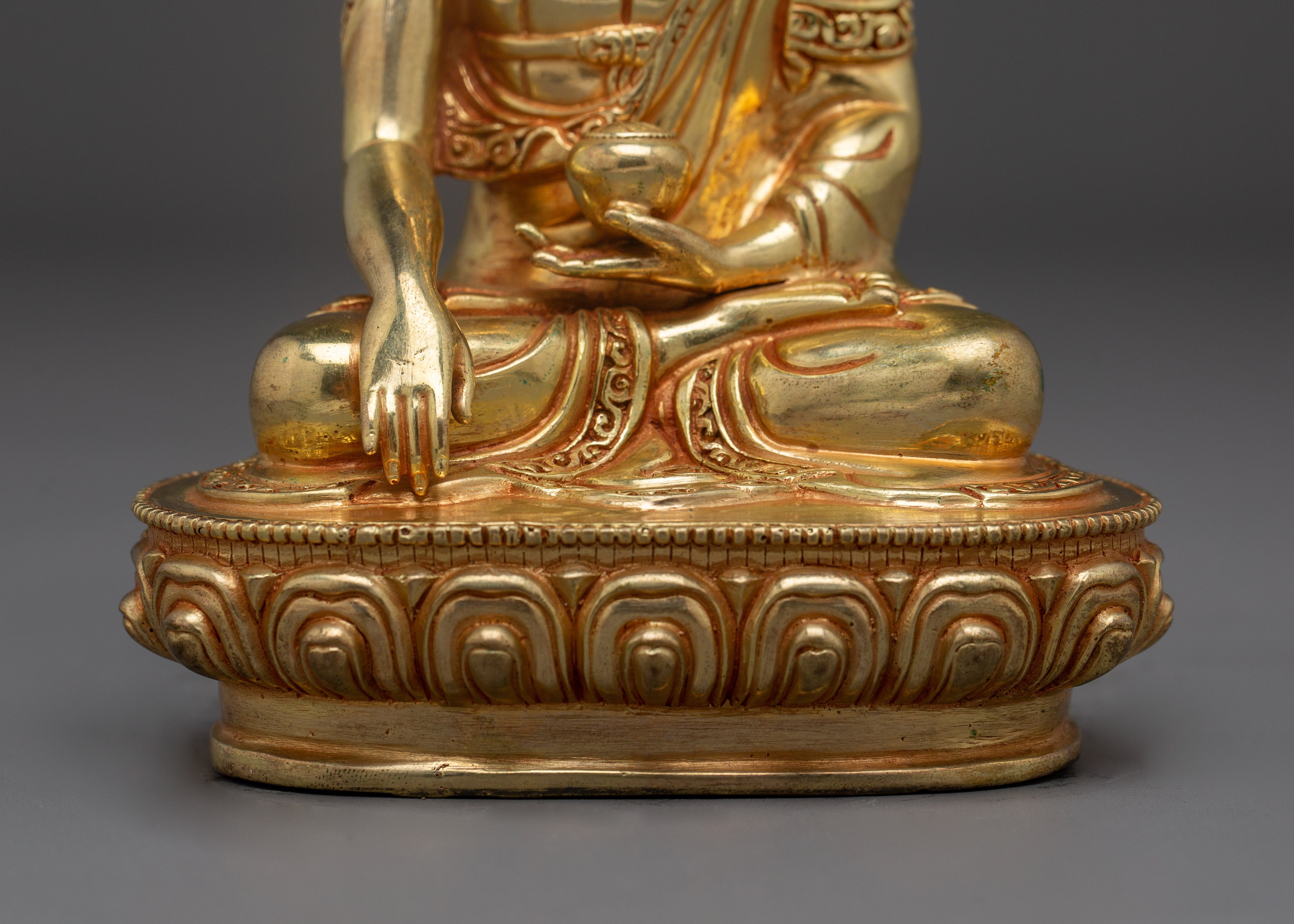 Shakyamuni Buddha Statue: Handmade Gautama Buddha Artwork