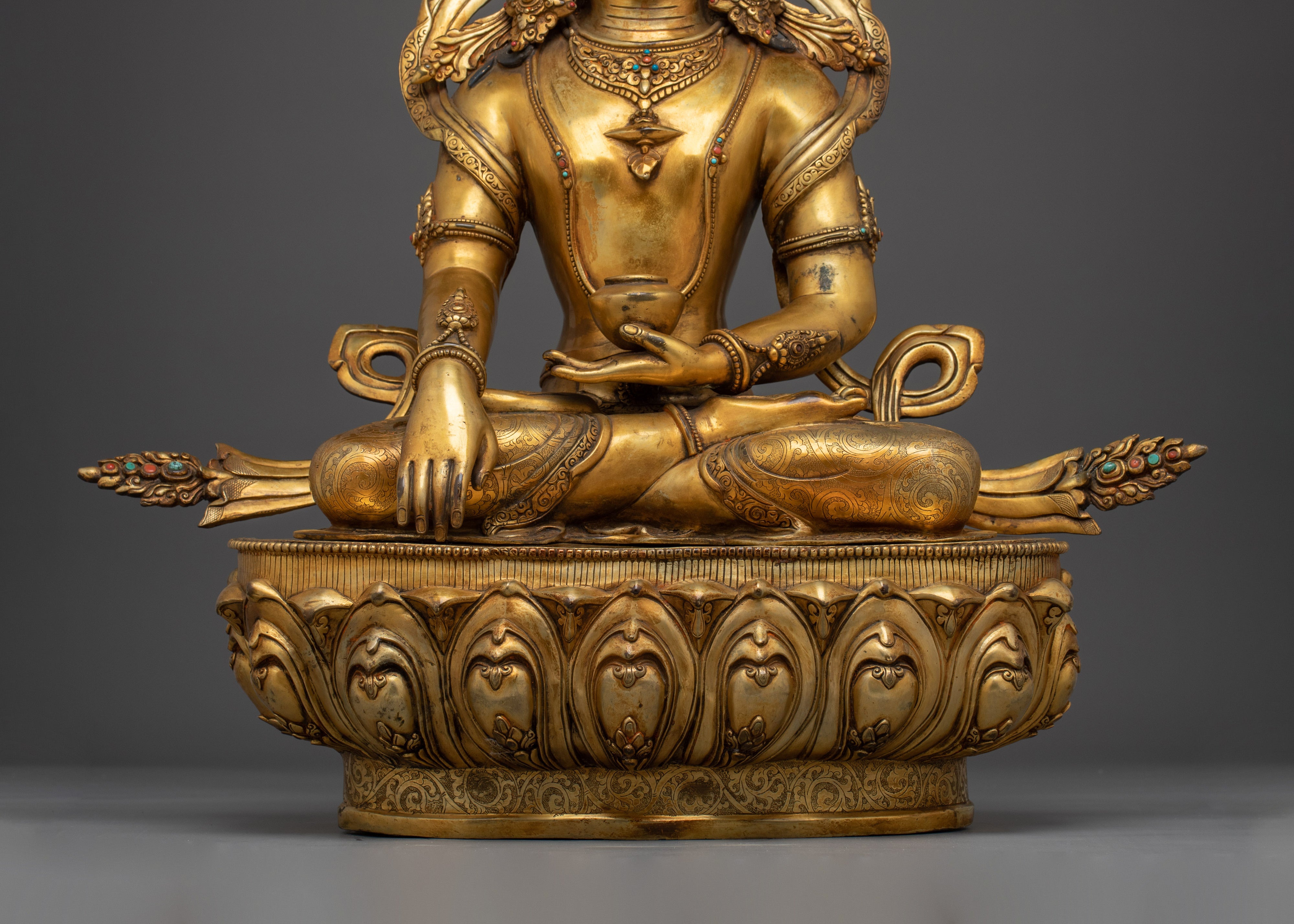Shakyamuni Buddha Art, Peaceful Sculpture for Meditation