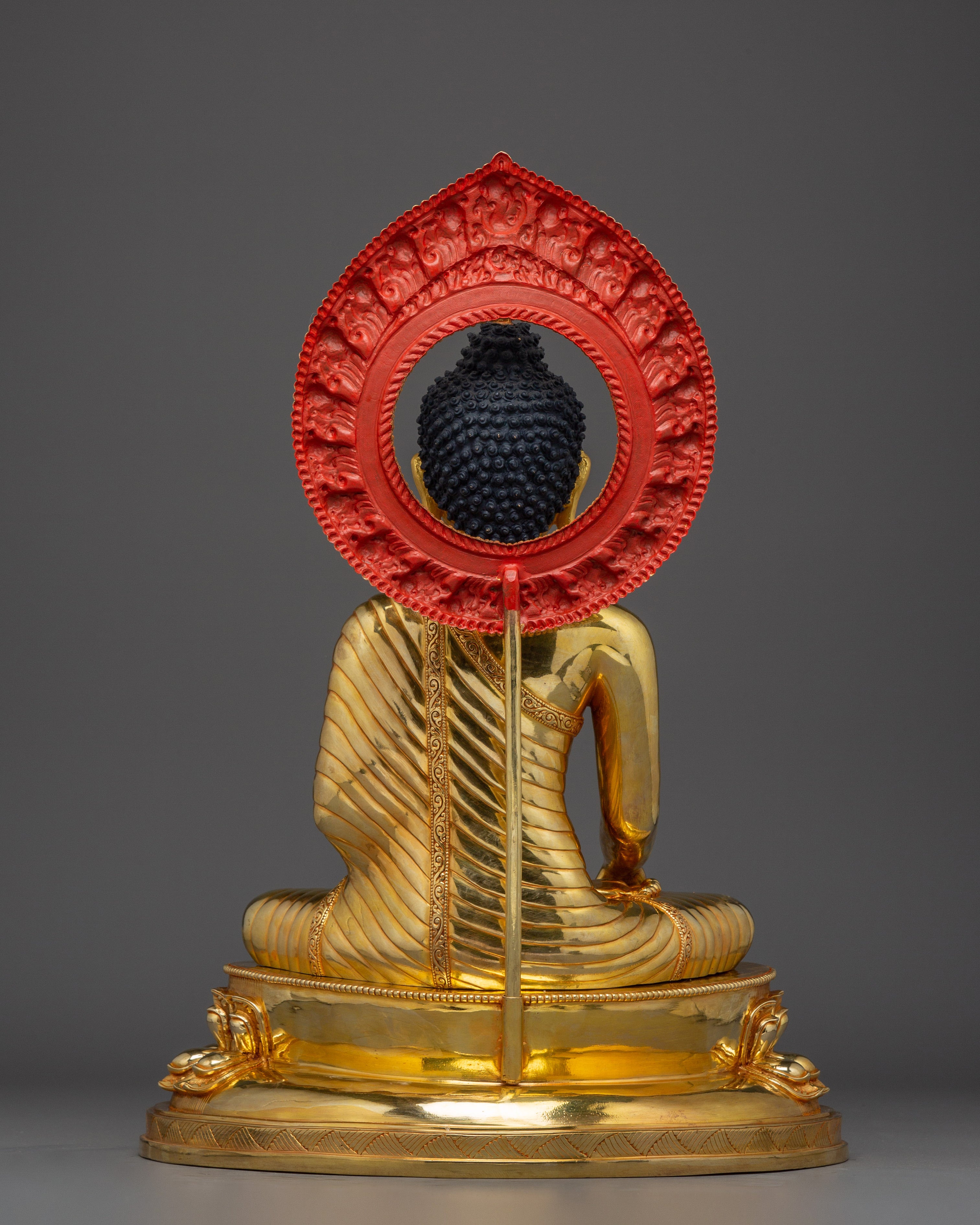 Shakyamuni Buddha Statue with a Radiant Halo