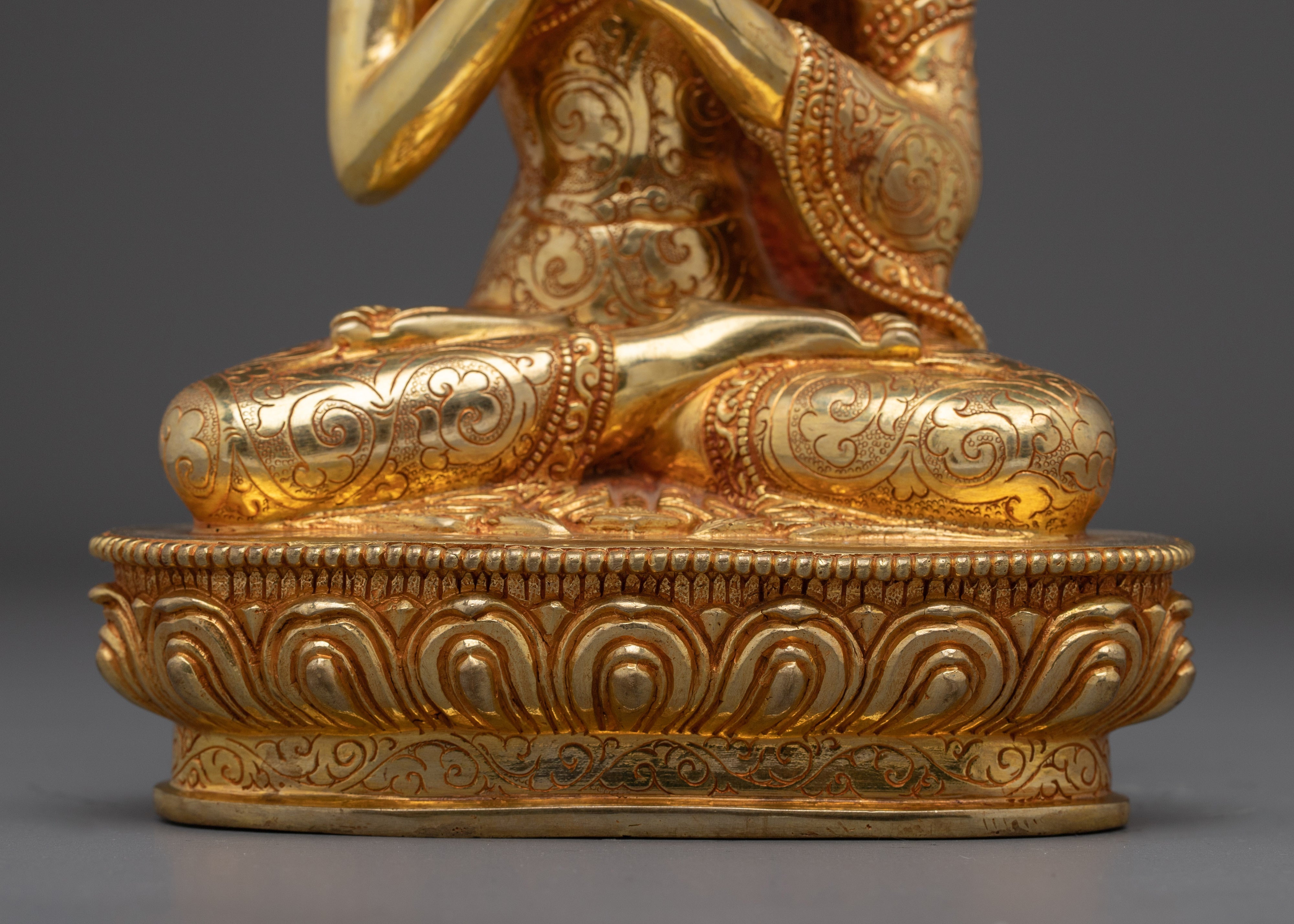 Maitreya Buddha Statue: Buddhist Future Buddha