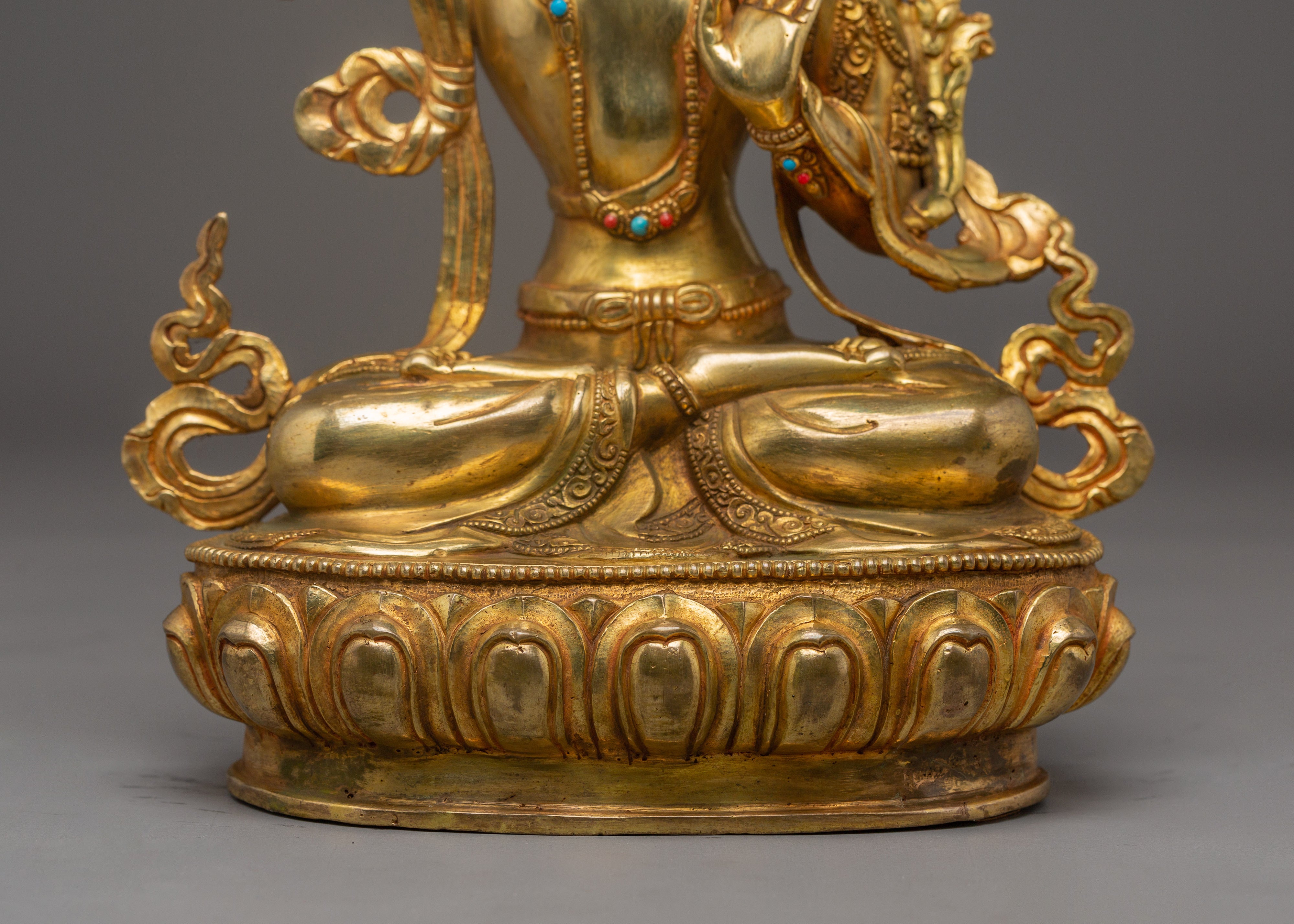 Bodhisattva Manjushri Statue: The Supreme Wisdom