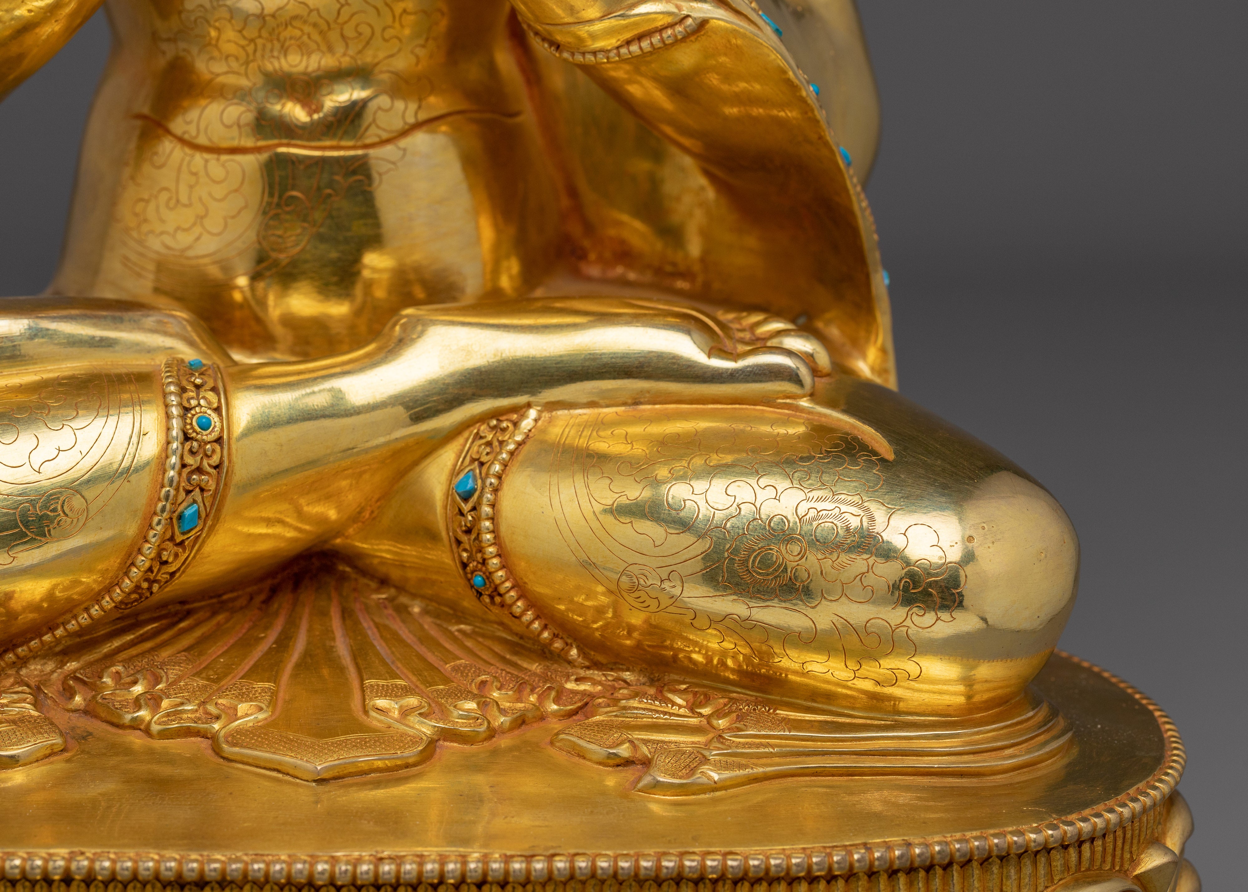 Vairocana Statue Art: The Cosmic Buddha