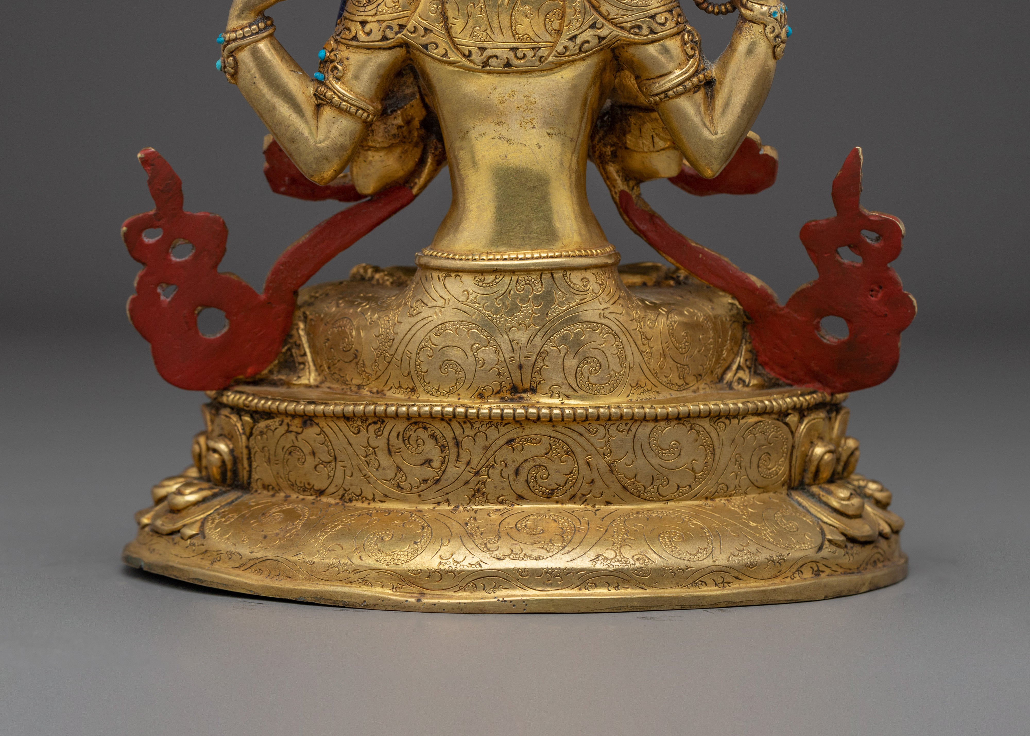 Avalokiteshvara Statue: The compassionate Bodhisattva