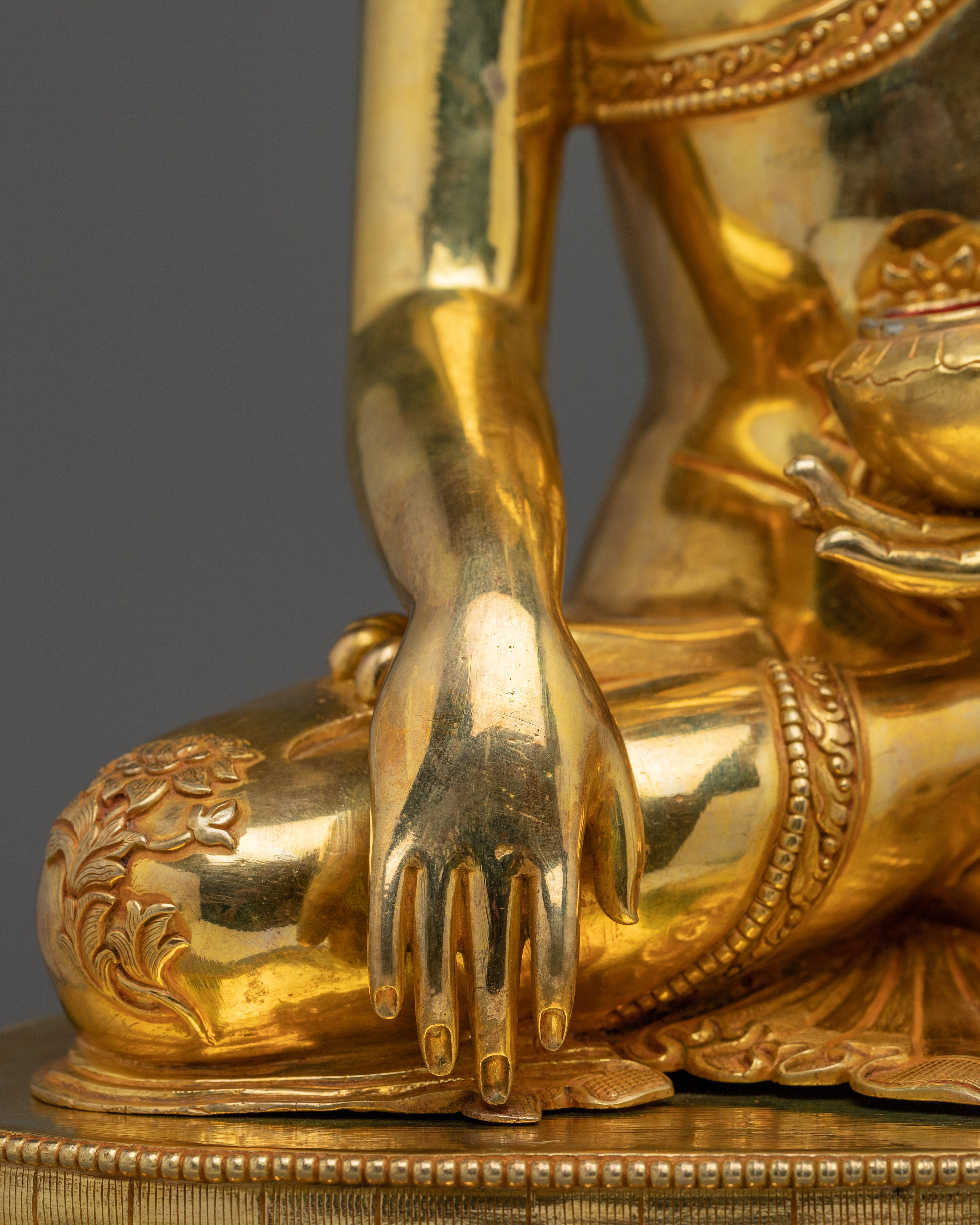Shakyamuni Buddha, Teacher of Dharma | Nepali Gold Icon