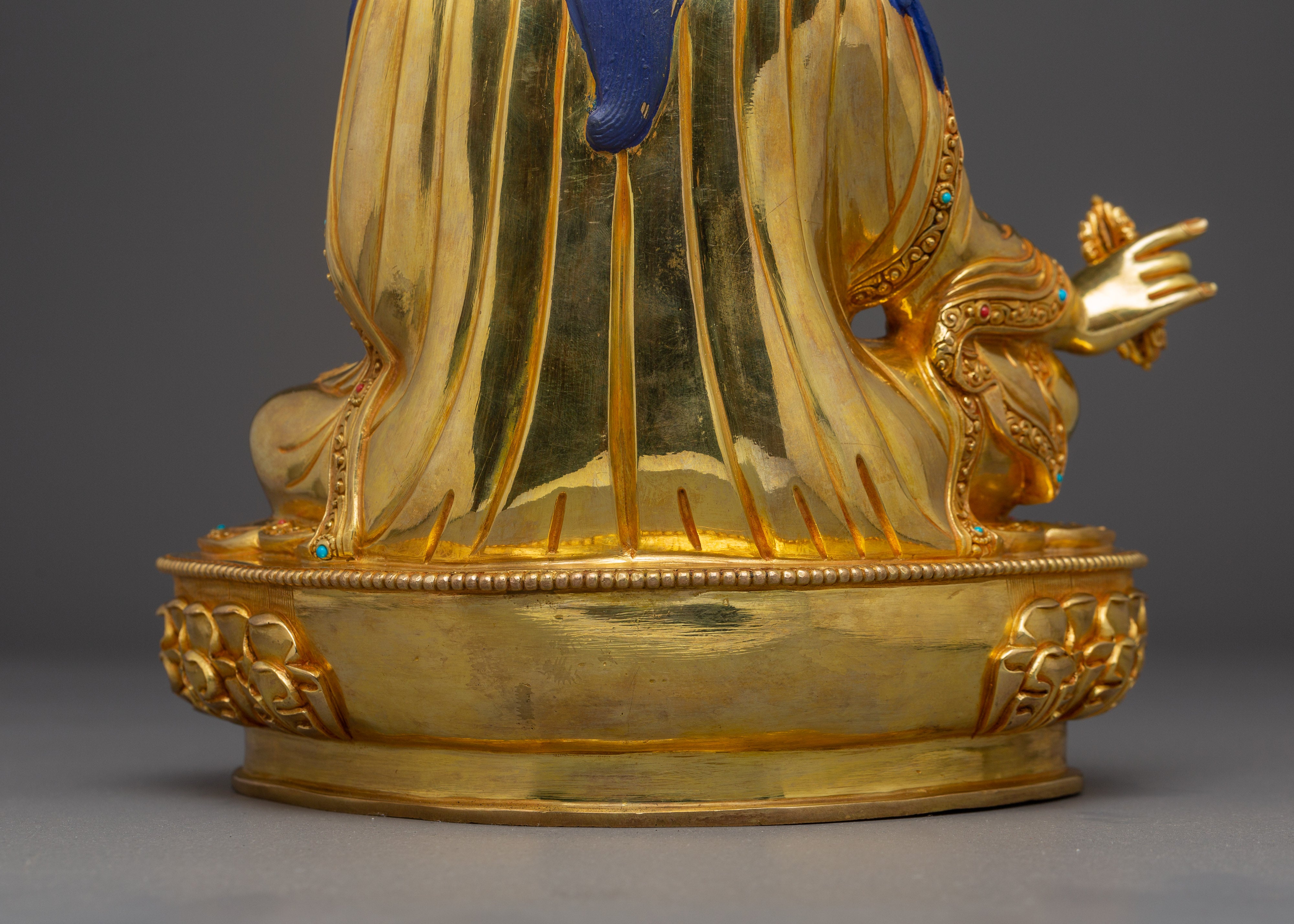 Guru Rinpoche Statue for Meditation and Spiritual Practice | Copper Sculpture