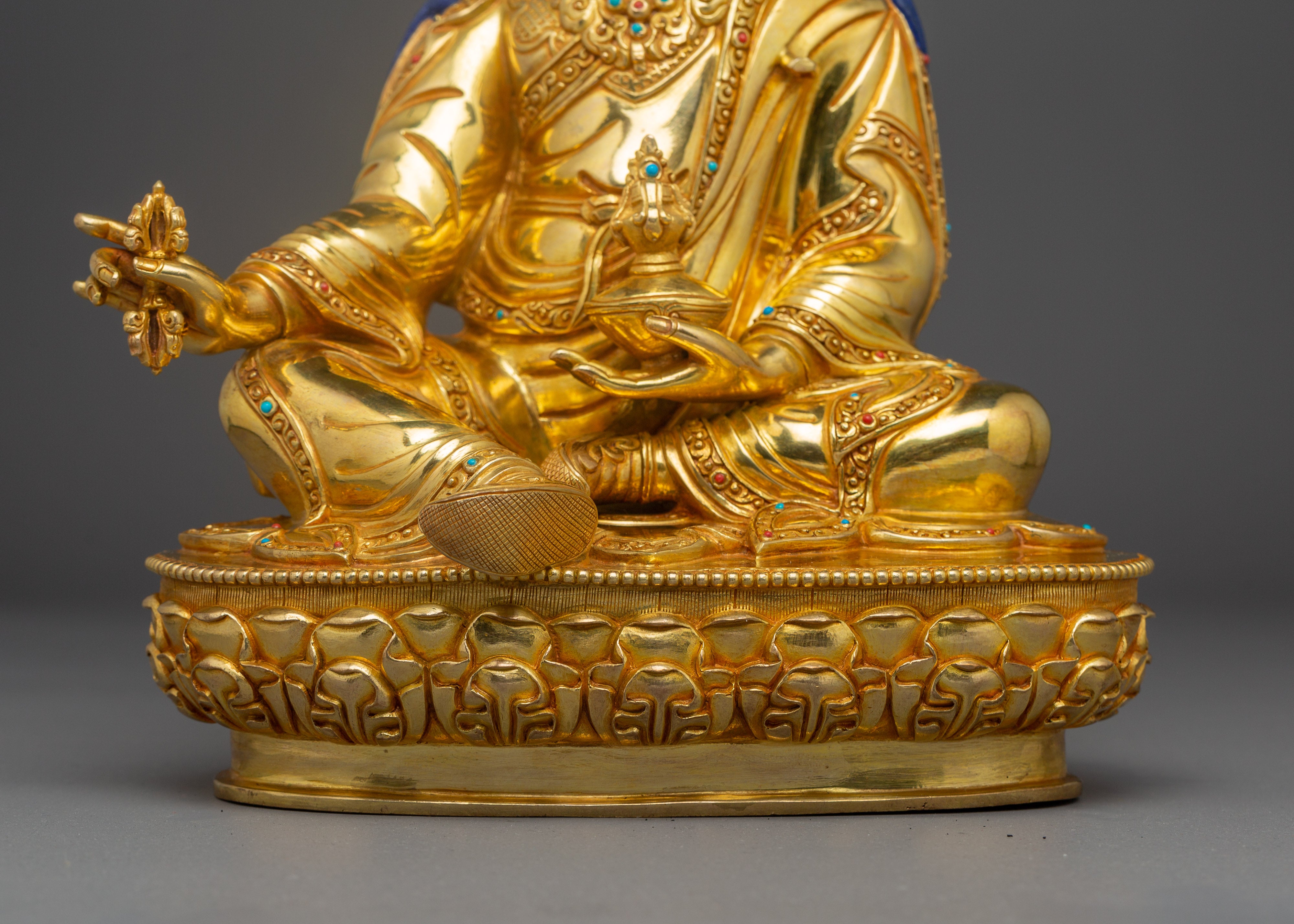 Guru Rinpoche Statue for Meditation and Spiritual Practice | Copper Sculpture