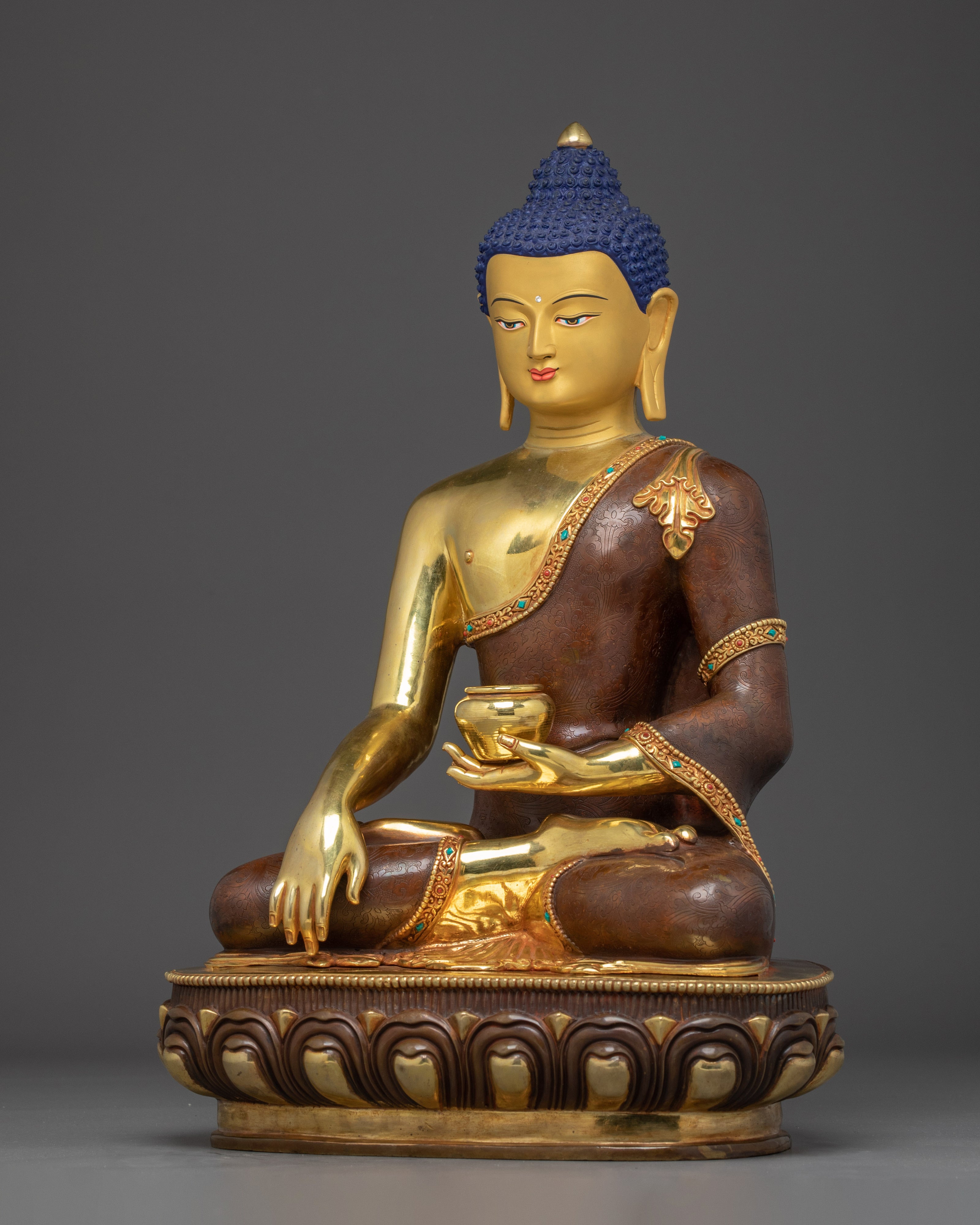 Serene Sage Shakyamuni Buddha | Where Serenity Meets Enlightenment