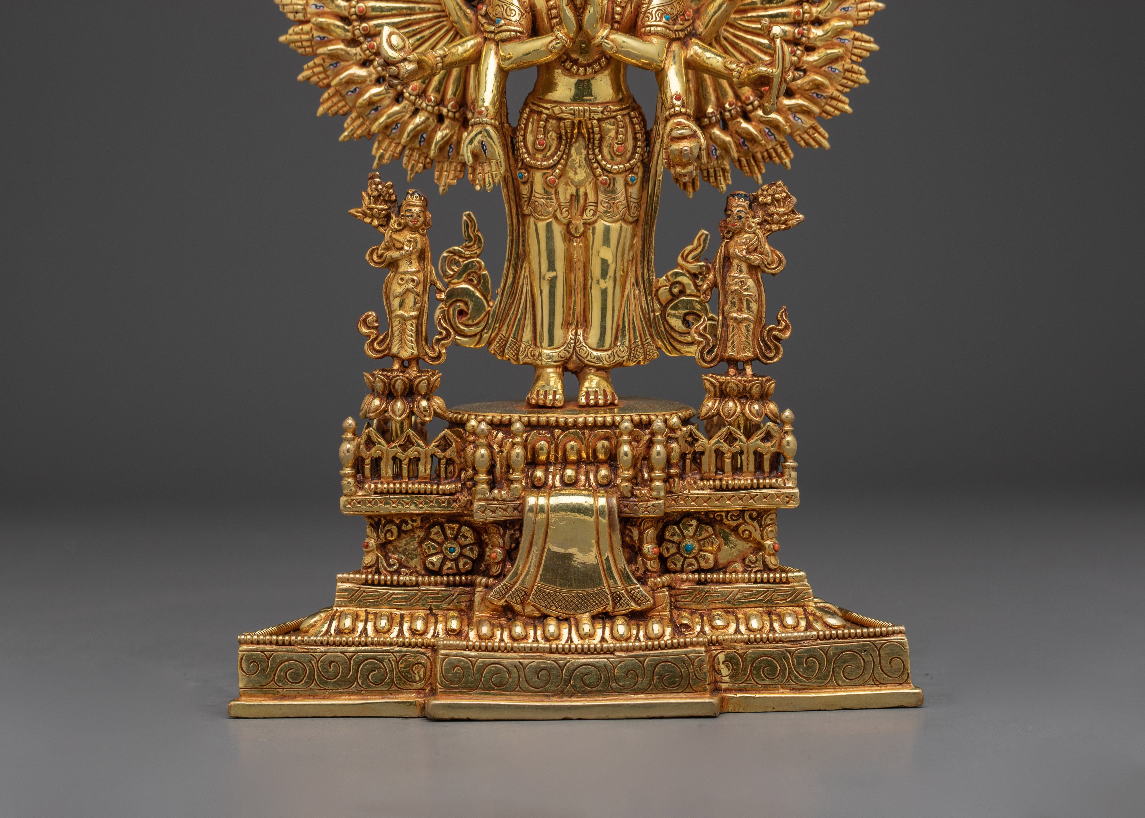 1000 Armed Chenrezig Statue: Compassionate Bodhisattva
